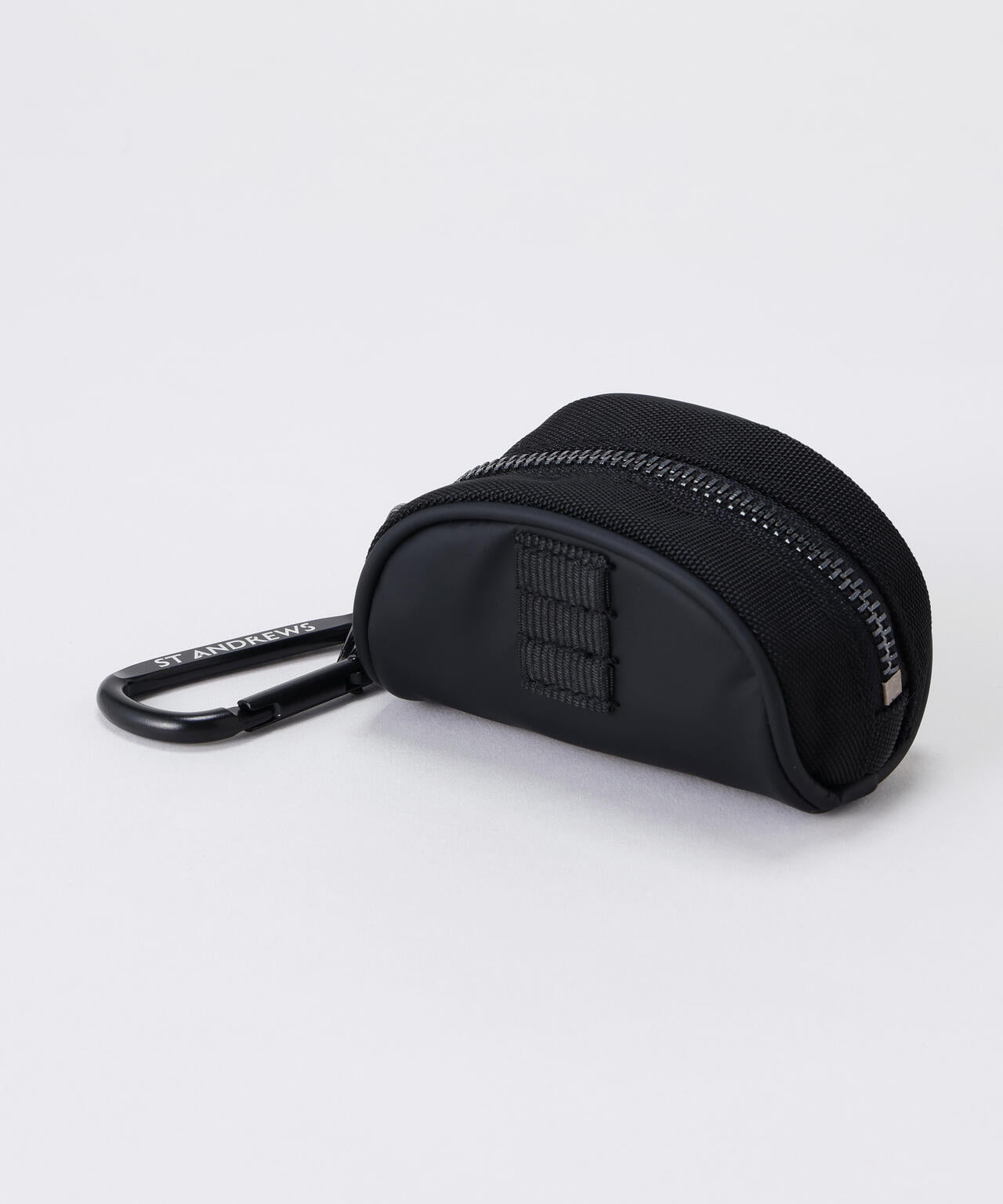 ロゴボールポーチ (UNISEX)