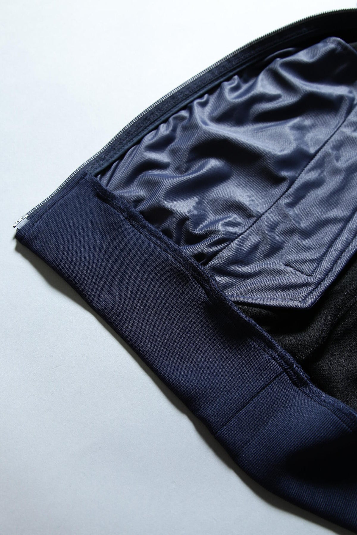 BK/フルジップブルゾン