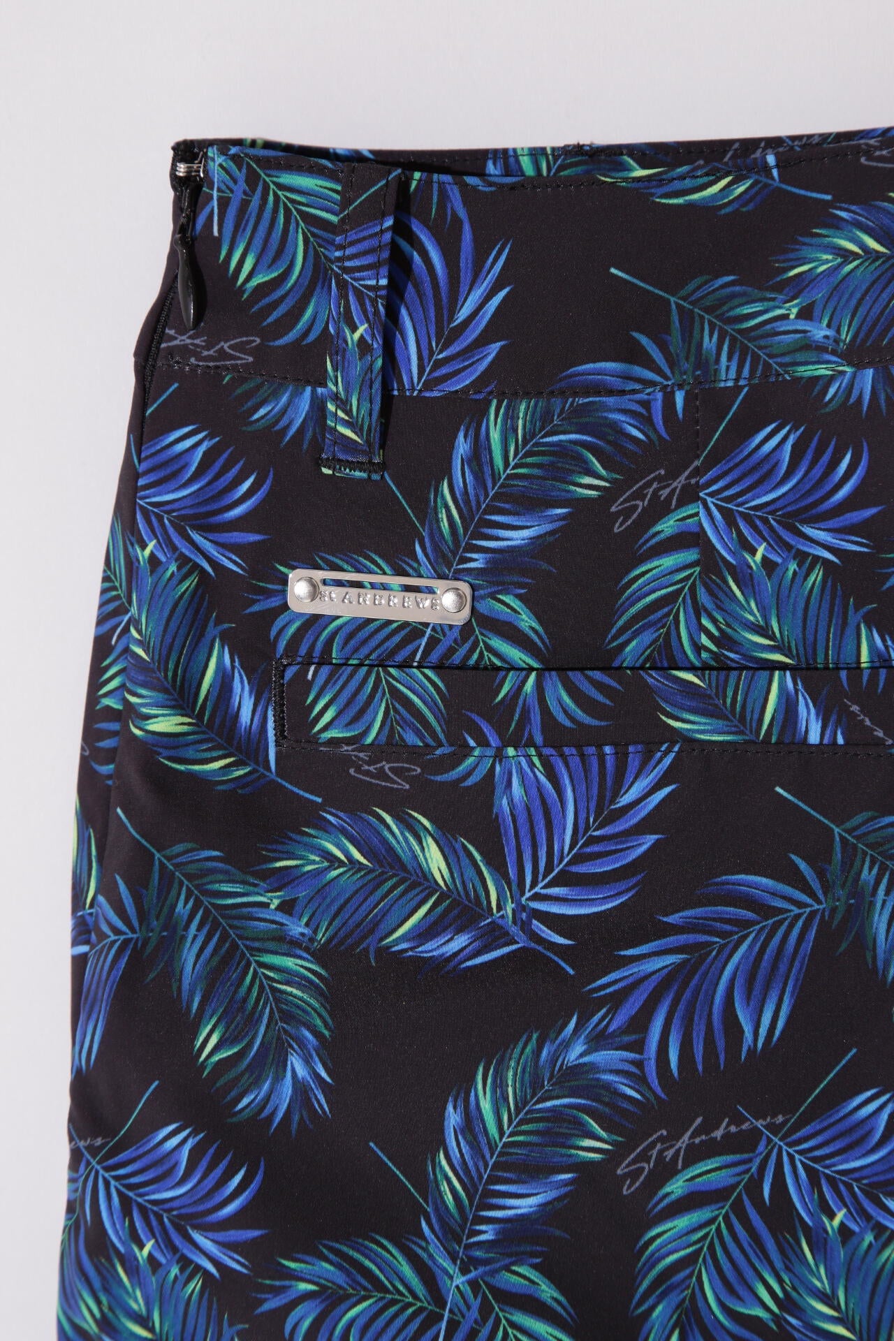 ce0565ab-17a5-58be-901b-f16d07e8dff9_Image