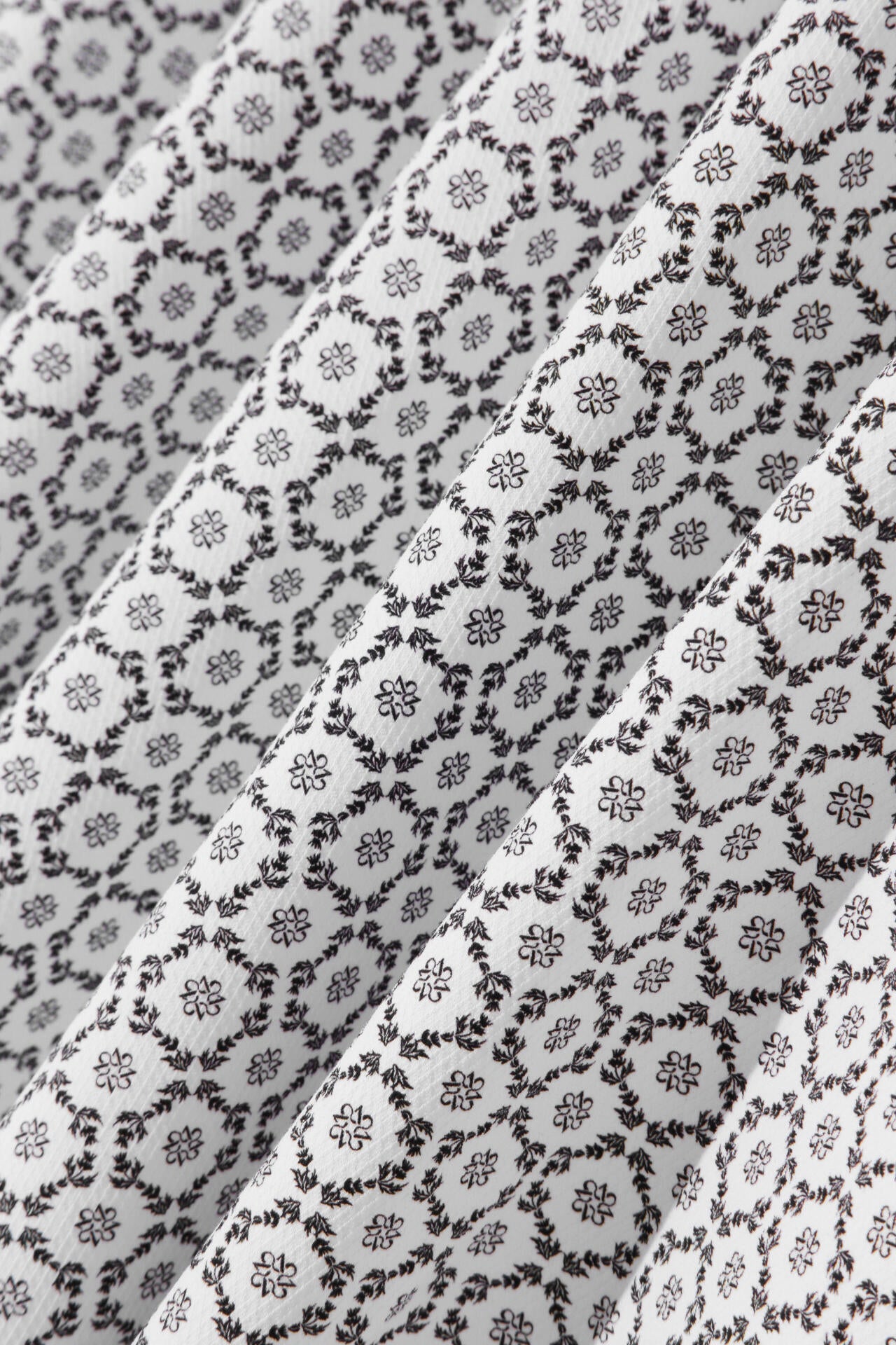 ○★新品未使用　St ANDREWS　アザミケルトプリントスカート　S　ホワイト ○☆新品未使用 St ANDREWS アザミケルトプリントスカート S