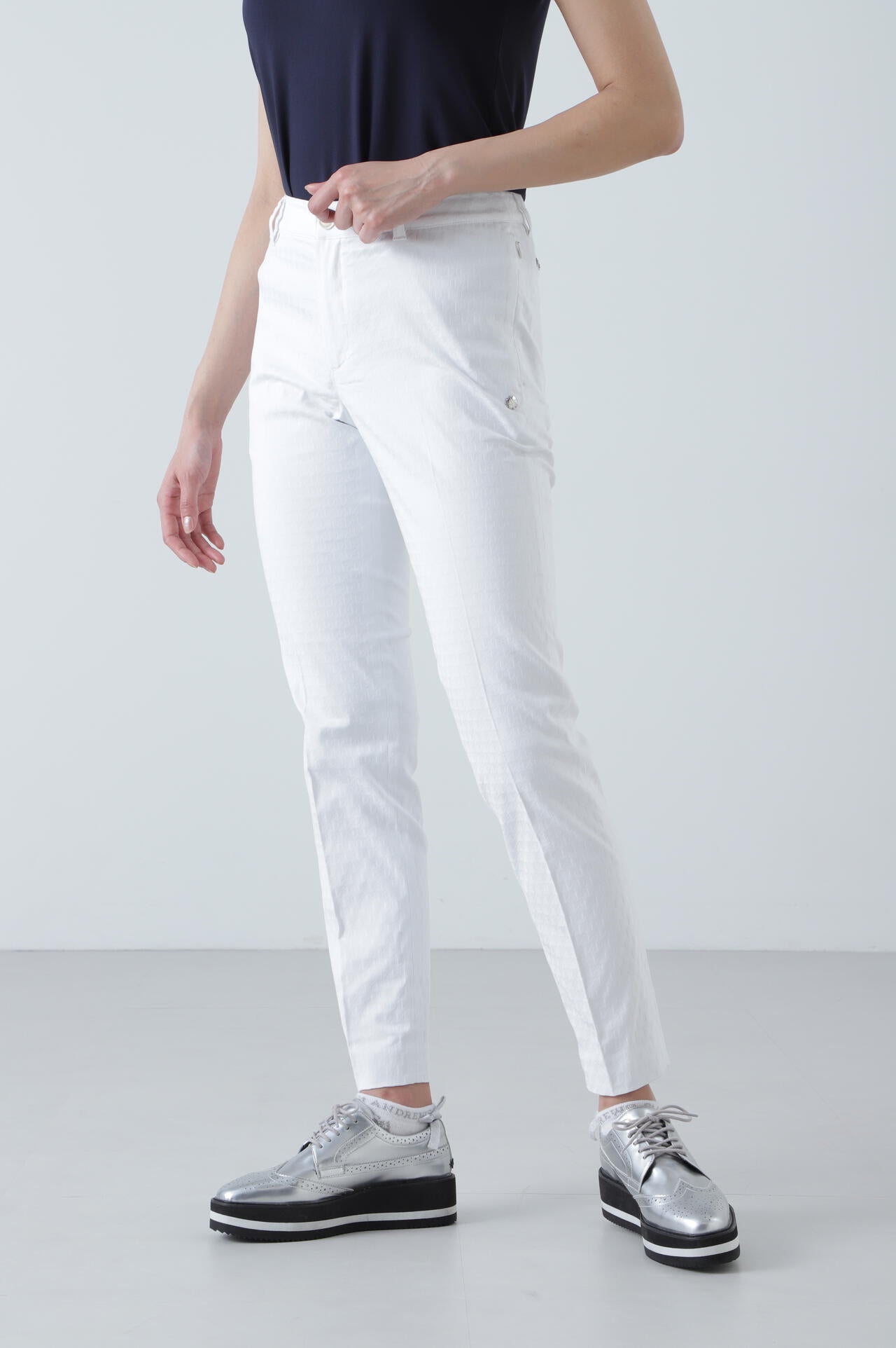 6e546ff3-4782-56db-9d91-65a45f5958f2_Image