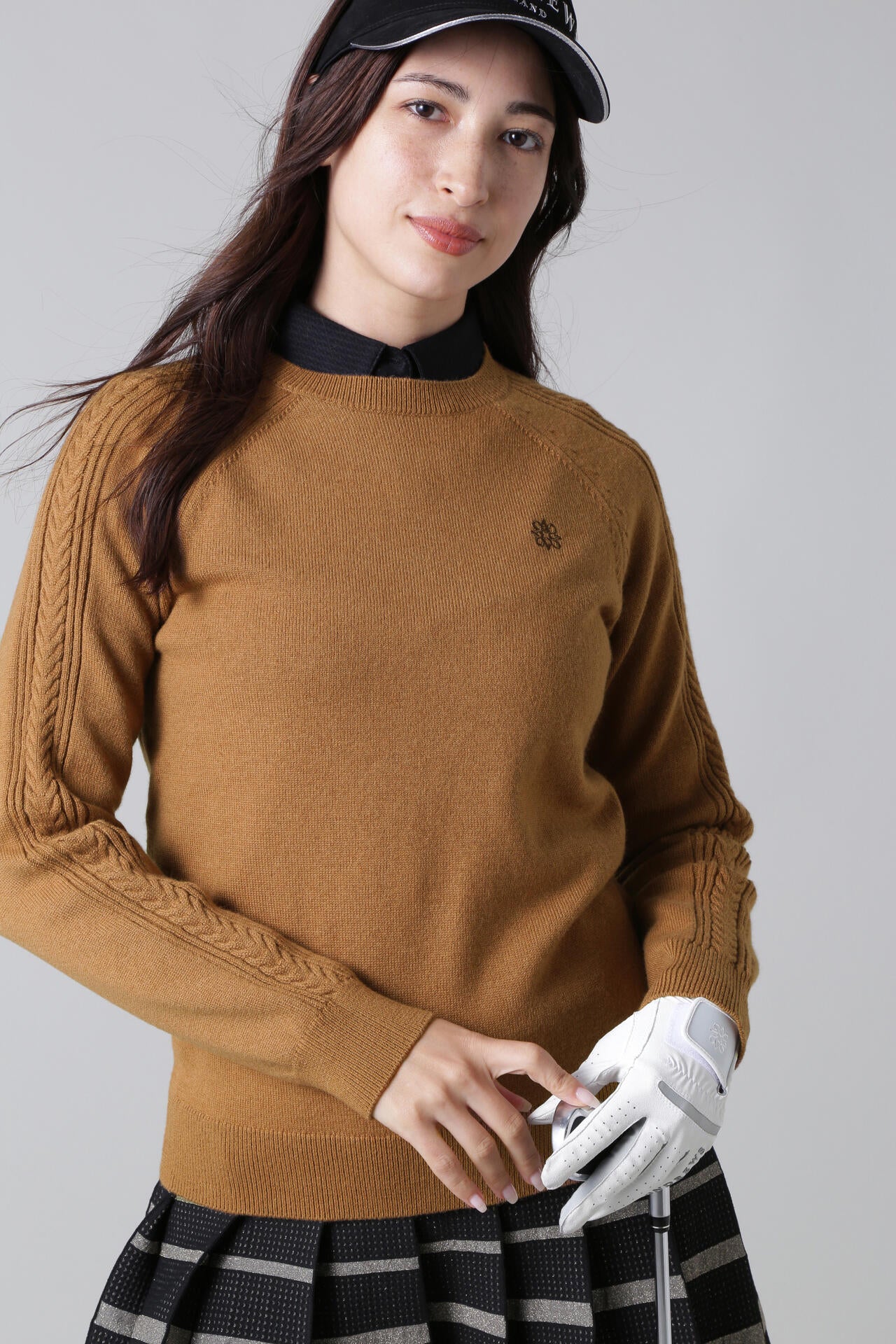 カシミア混ウールポリ天竺クルーネックニットプルオーバー (WOMENS