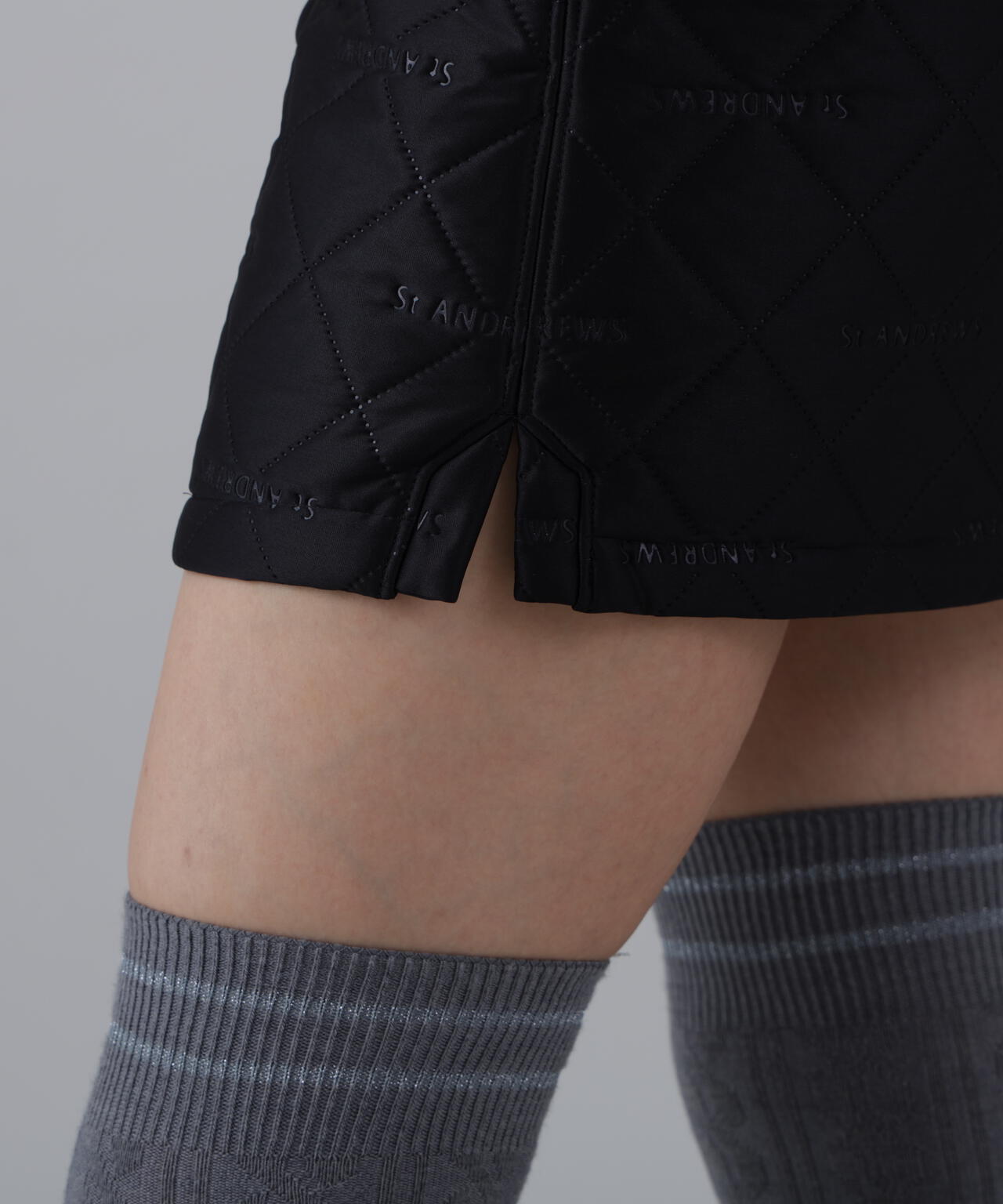 ロゴピンソニック中綿スカート (WOMENS)