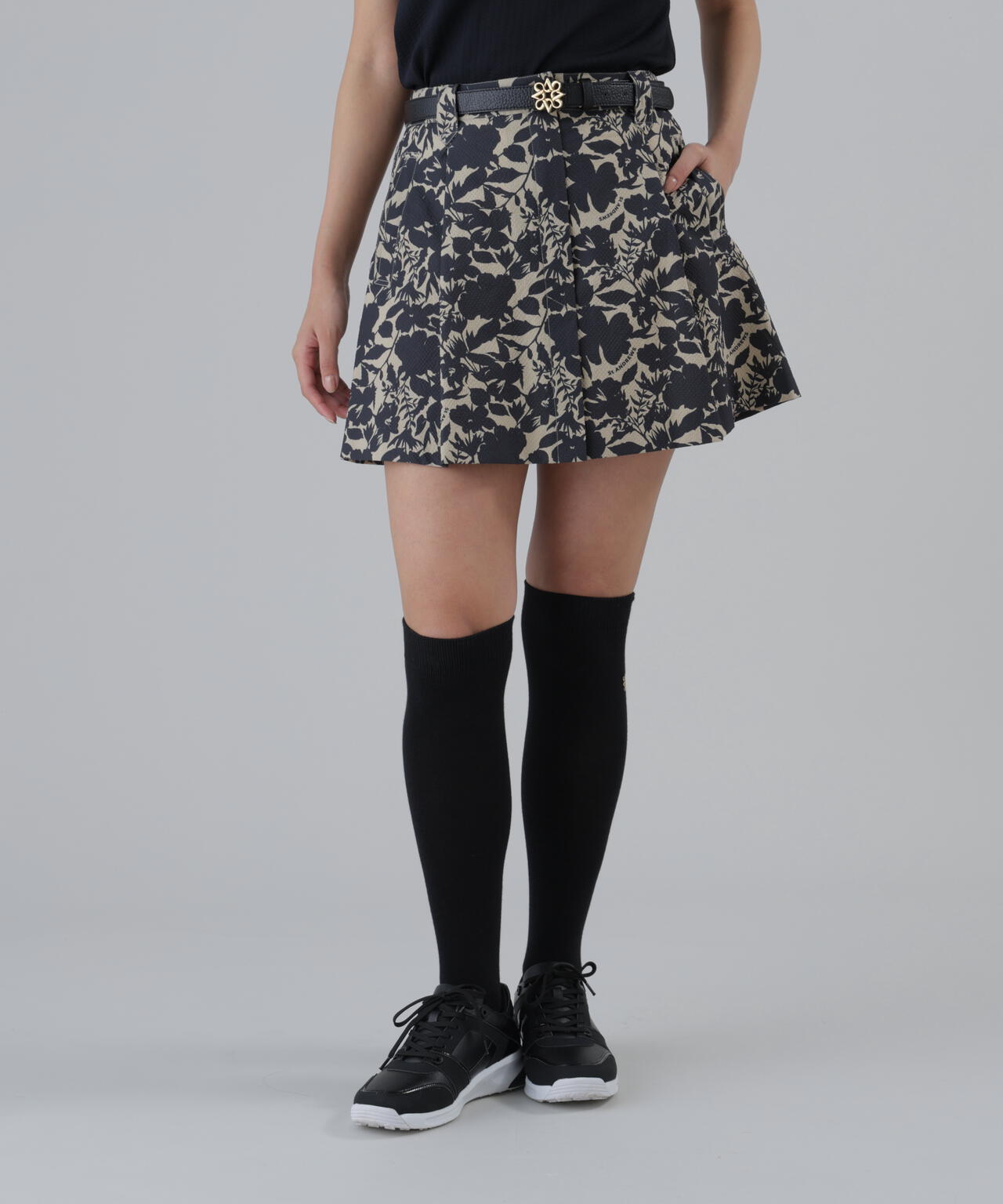 吸水速乾】【ストレッチ】シャドーボタニカルプリントスカート (WOMENS