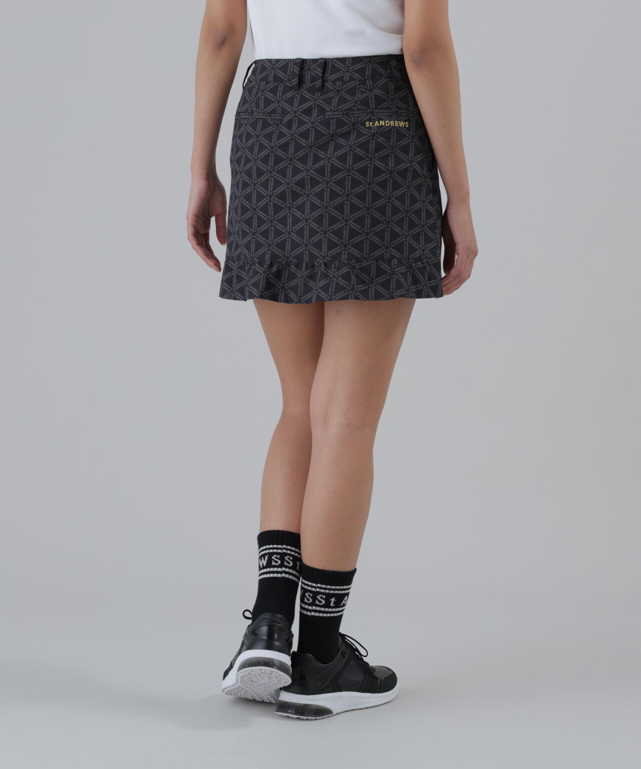 吸水速乾】【ストレッチ】トライアングルロゴプリントスカート (WOMENS