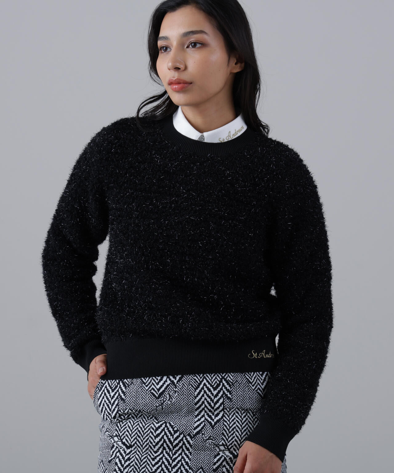 美品セントアンドリュースMブラックセーター ファンシークルーネックニットプルオーバー (WOMENS) | St ANDREWS