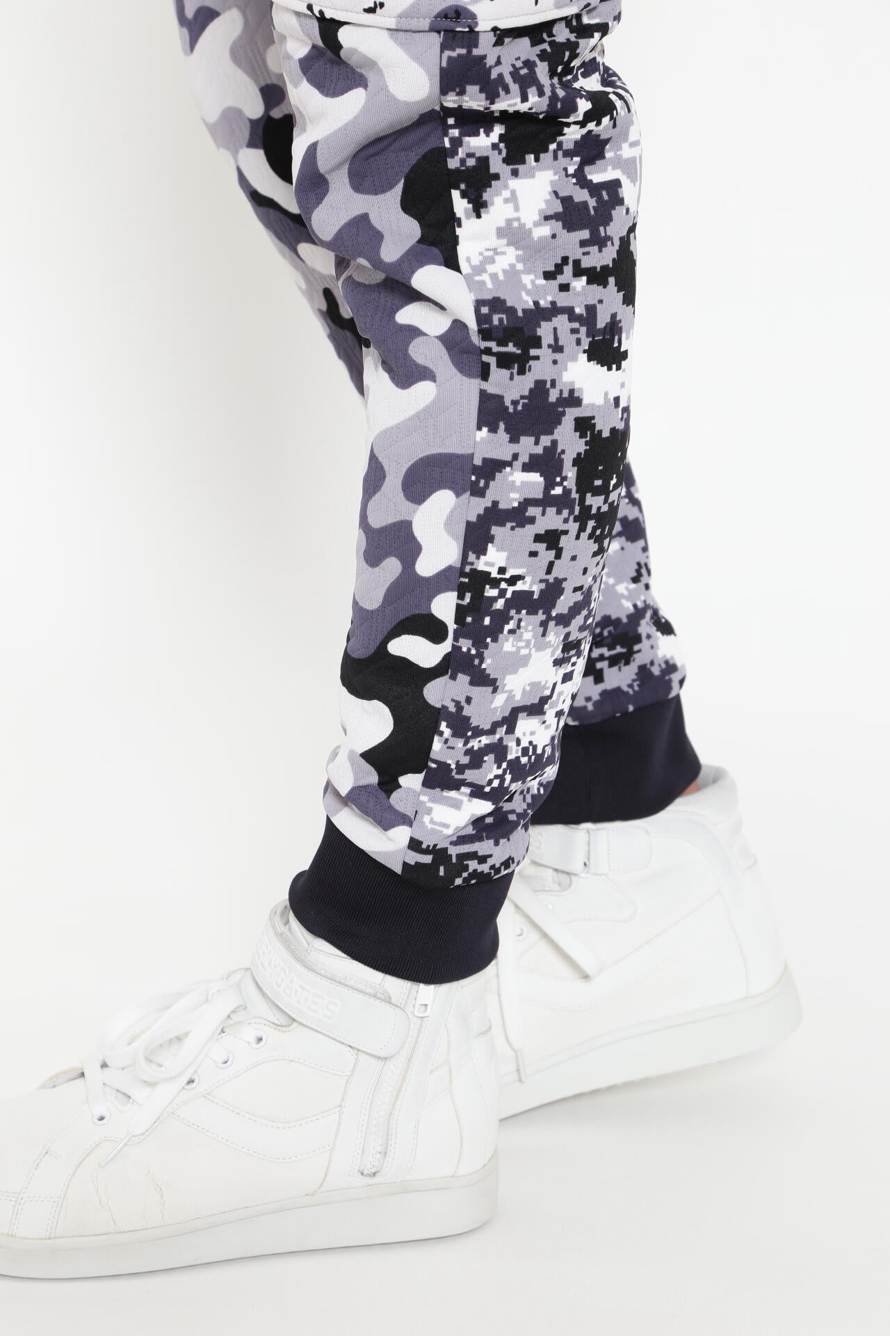 マルチカモ柄 マトラッセジャガード パンツ ＜マルチカモ＞