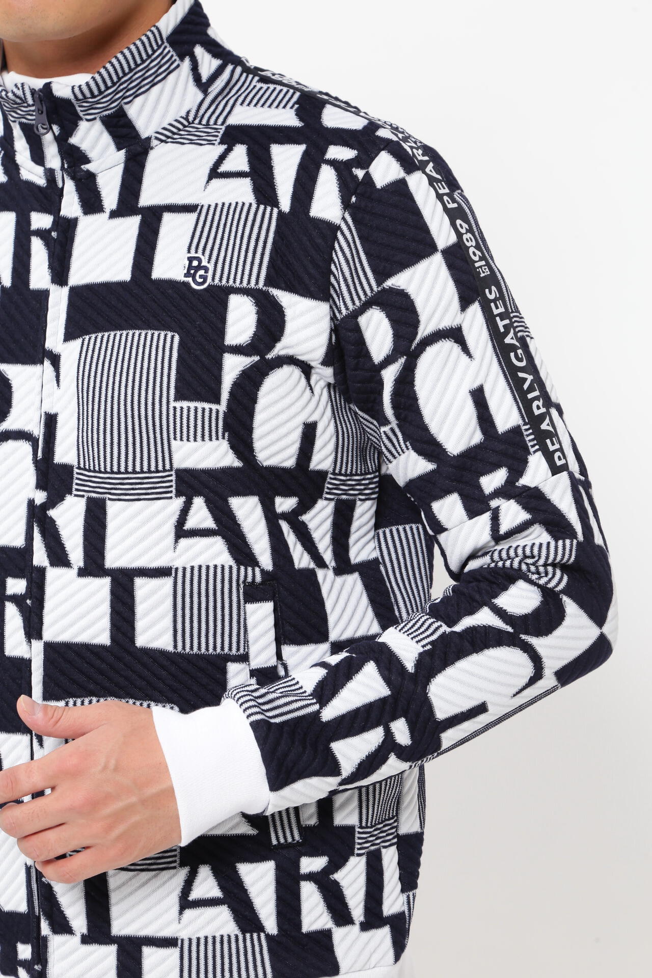 ロゴジャガード トラックジャケット ＜CHECKシリーズ＞ | PEARLY GATES