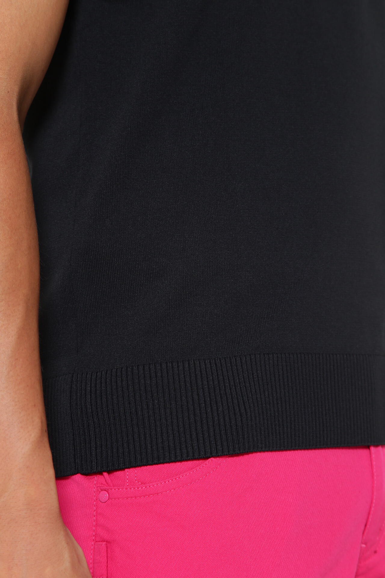 光栓50 Vネックニットベストプルオーバー ＜Pink with BLACK＞