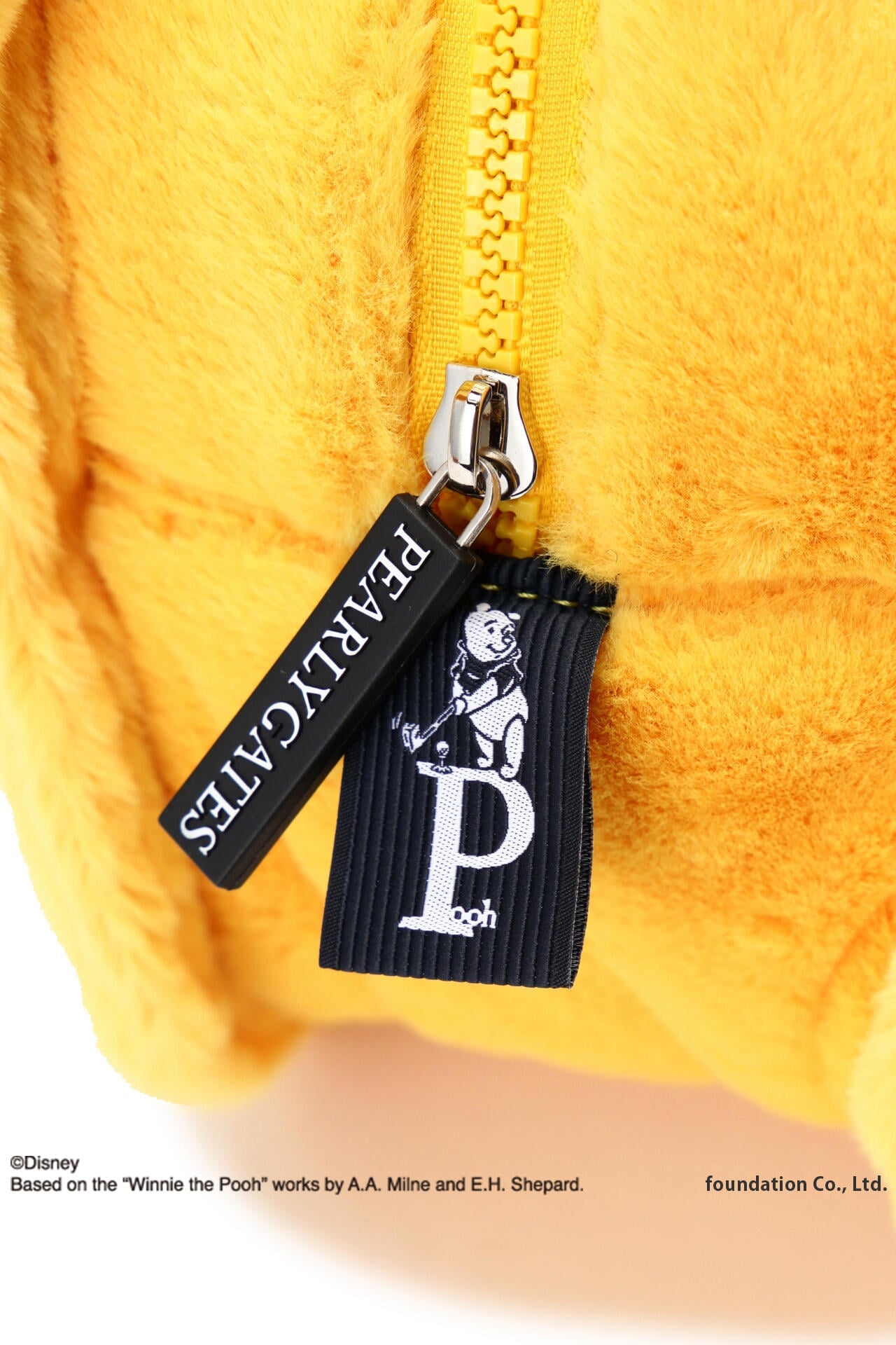 プーさんフェイクファーカートバッグ ＜Winnie the Pooh COLLECTION＞ (UNISEX)