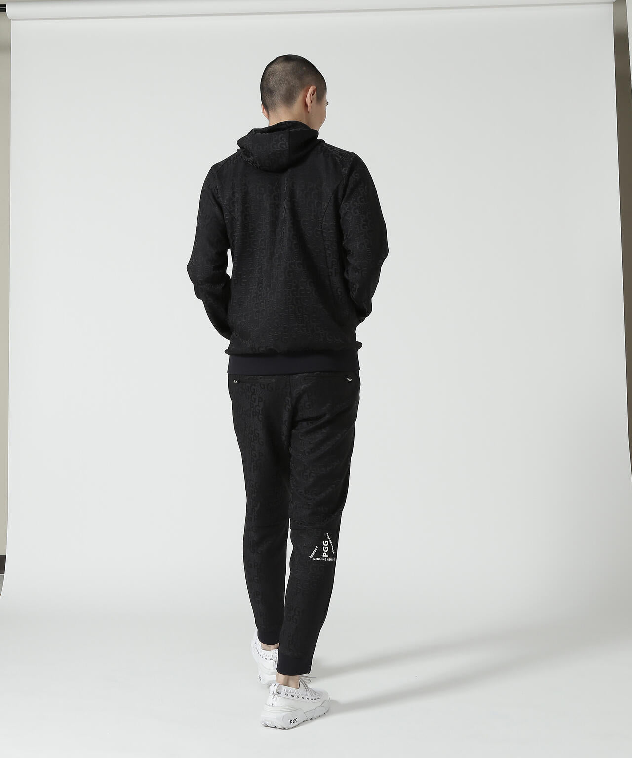 パーリーゲイツPGG ジャガードスムースボンディング黒パーカーサイズ1 PGG】【直営店舗&公式オンライン限定】ジャガードスムースボンディング