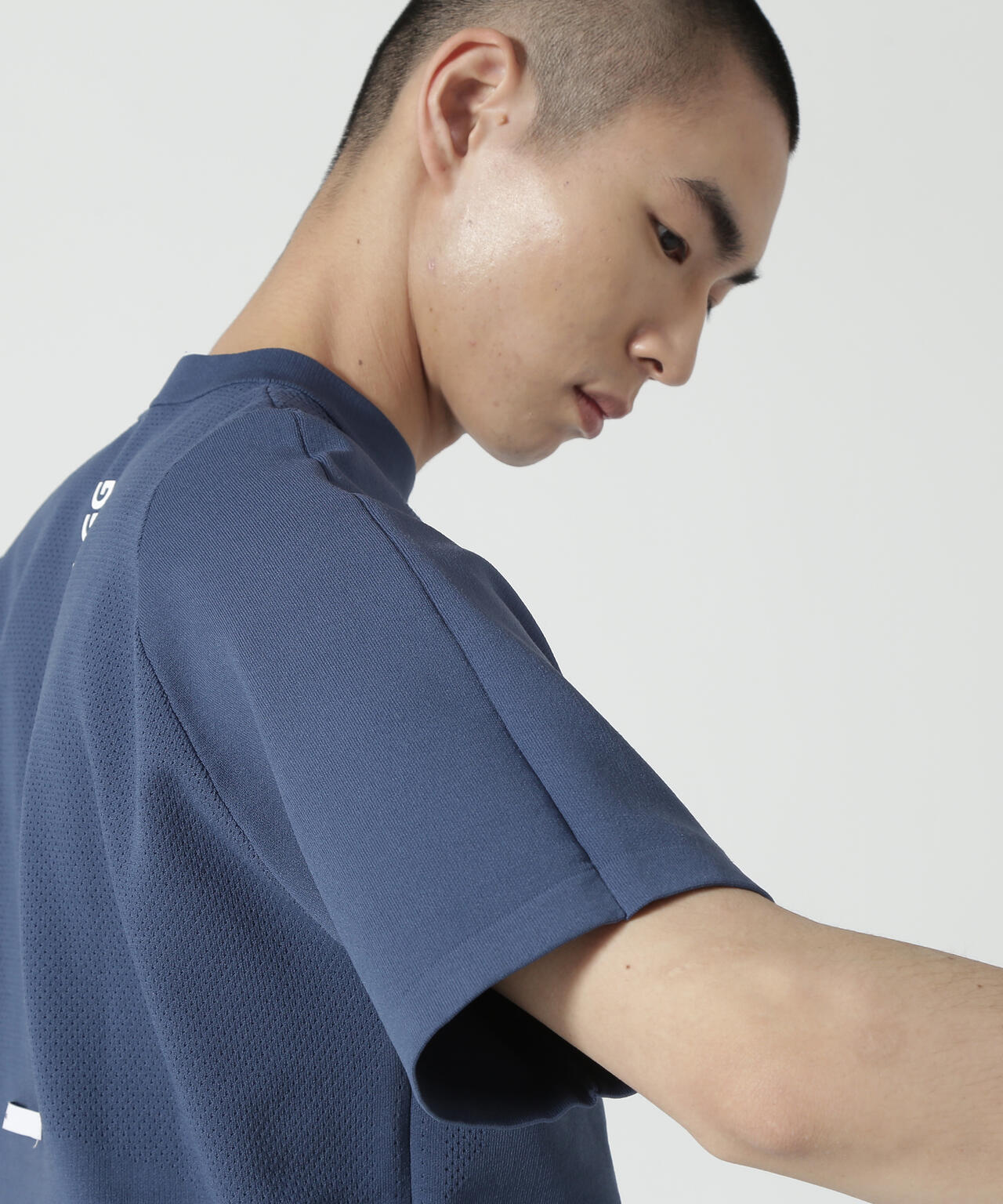 PGG】【直営店舗&公式オンライン限定】Pe半袖モックネックニットプル