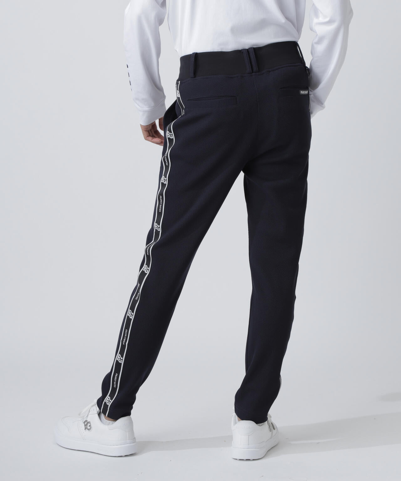 現行モデル　パーリーゲイツ　パンツ　黒　ブラック　5 L ストレッチ素材　美品 美品】パーリーゲイツ ストレッチパンツ 黒 織生地 裾異素材切替