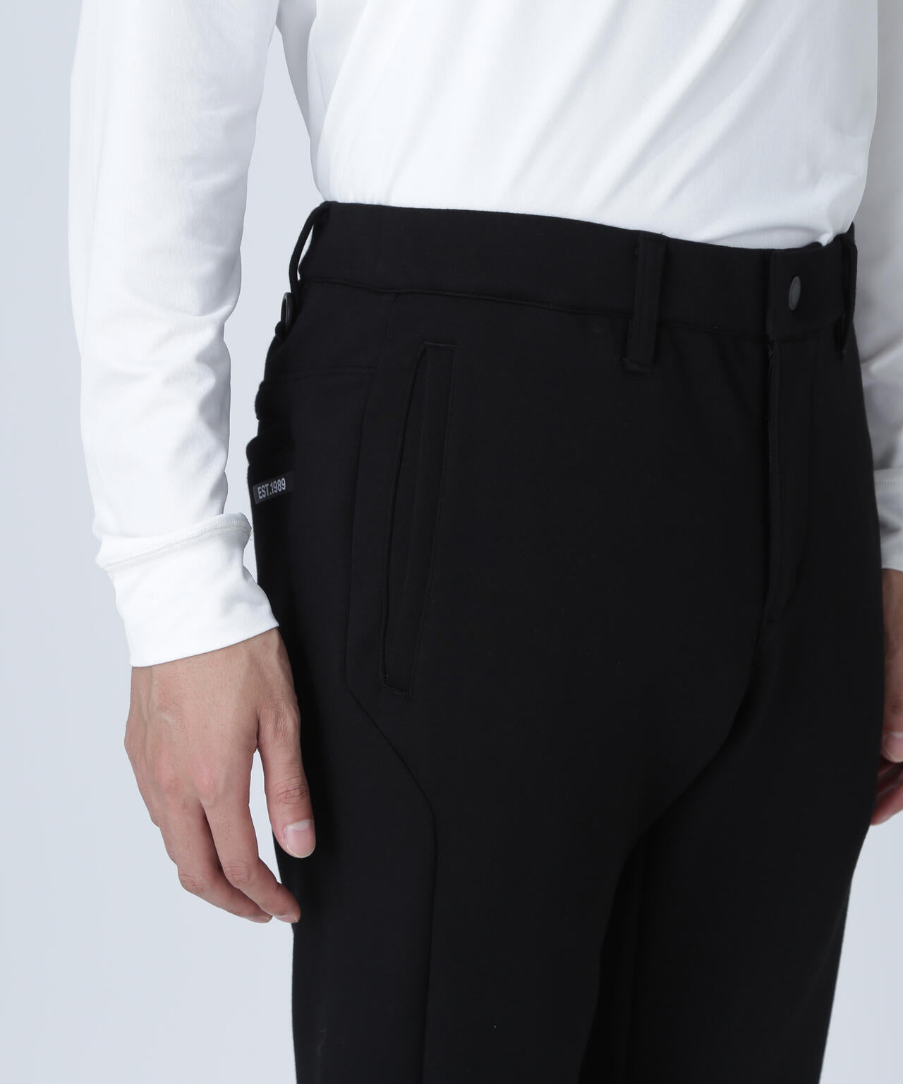 ダンボールパンツ