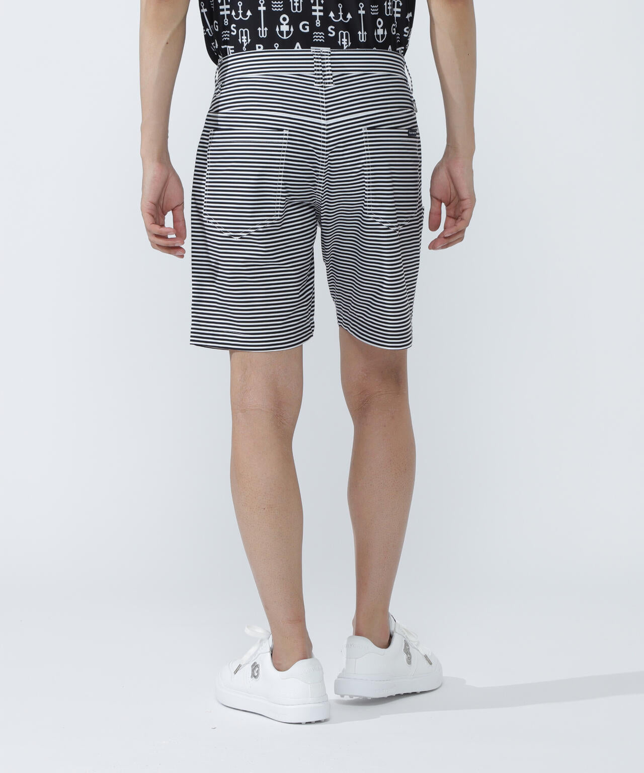 リップストレッチショートパンツ