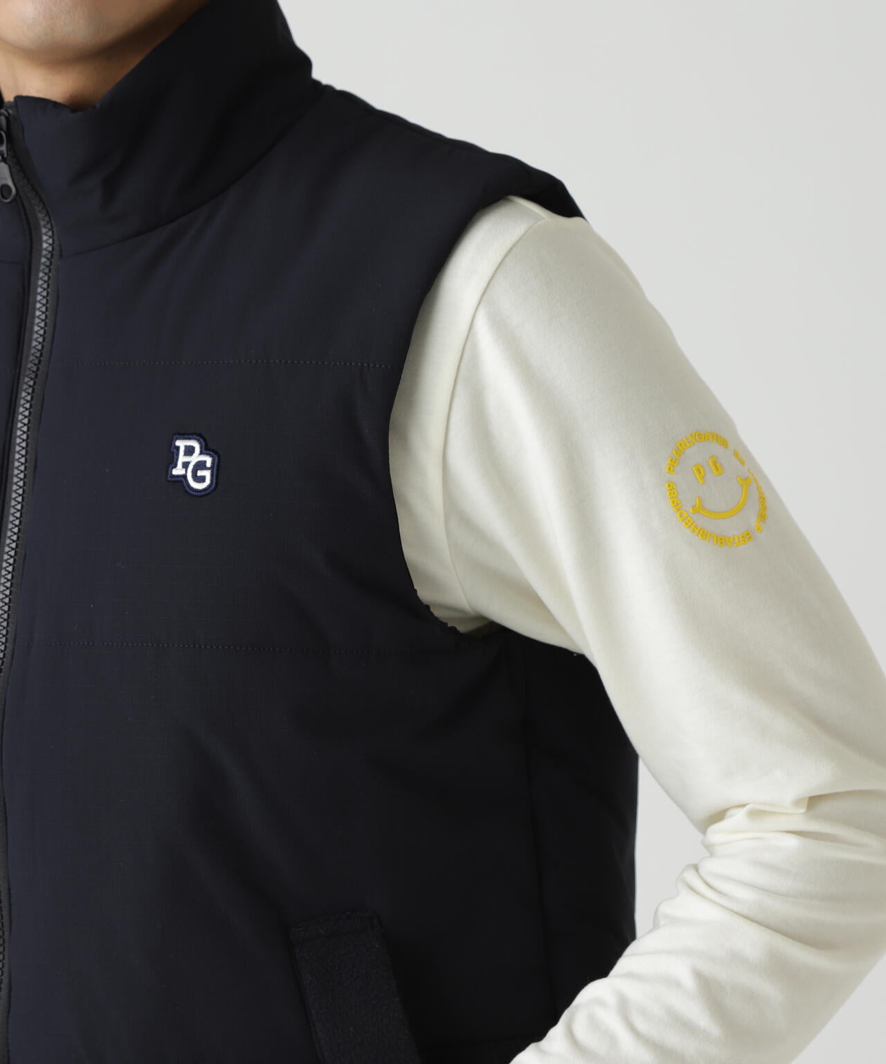 合繊×フリース片面起毛 中綿フルジップアップベスト | PEARLY GATES