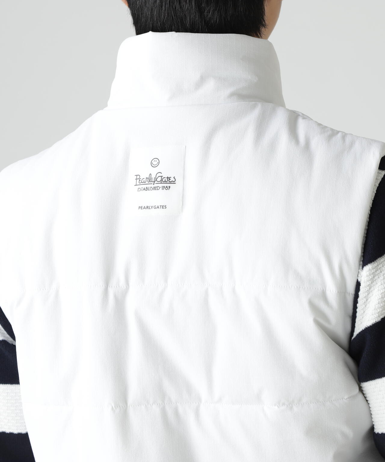 合繊×フリース片面起毛中綿フルジップアップベスト ＜ストリート花柄＞