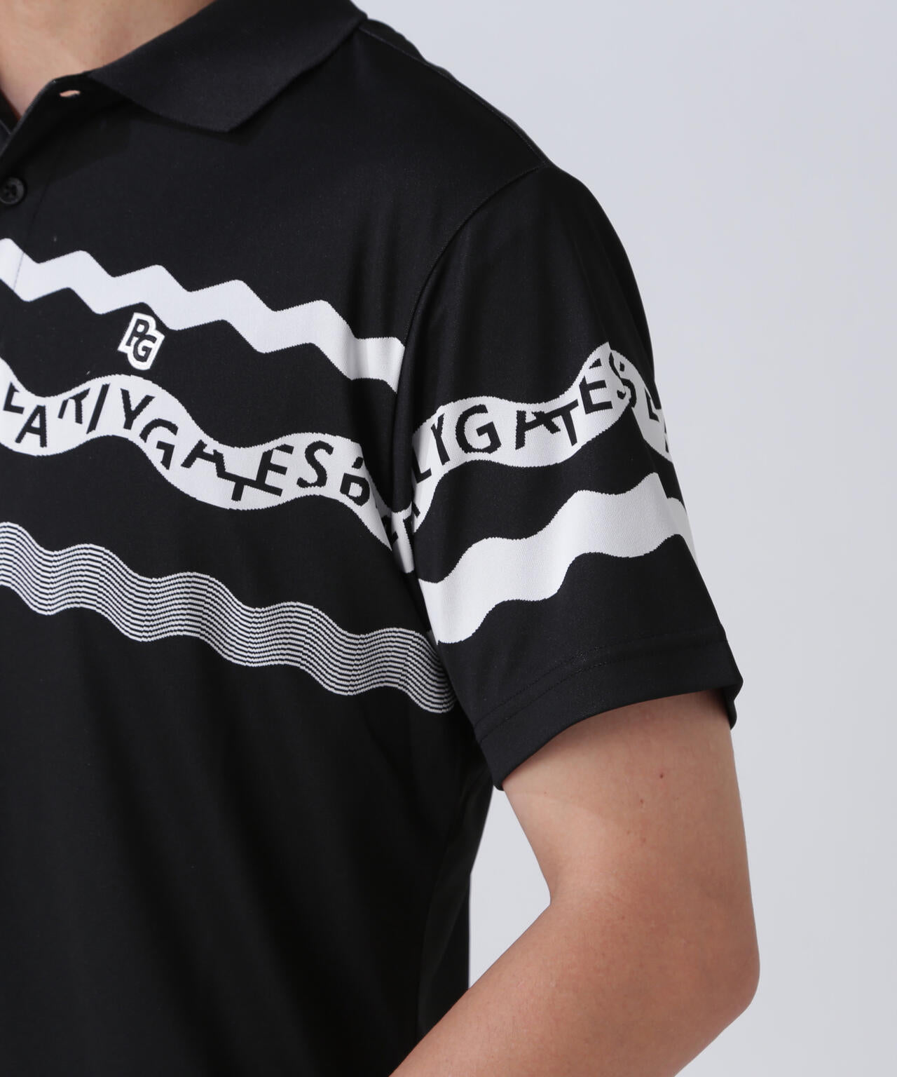 36Gパネルジャガード半袖ポロシャツ ＜ウェーブロゴボーダー柄＞