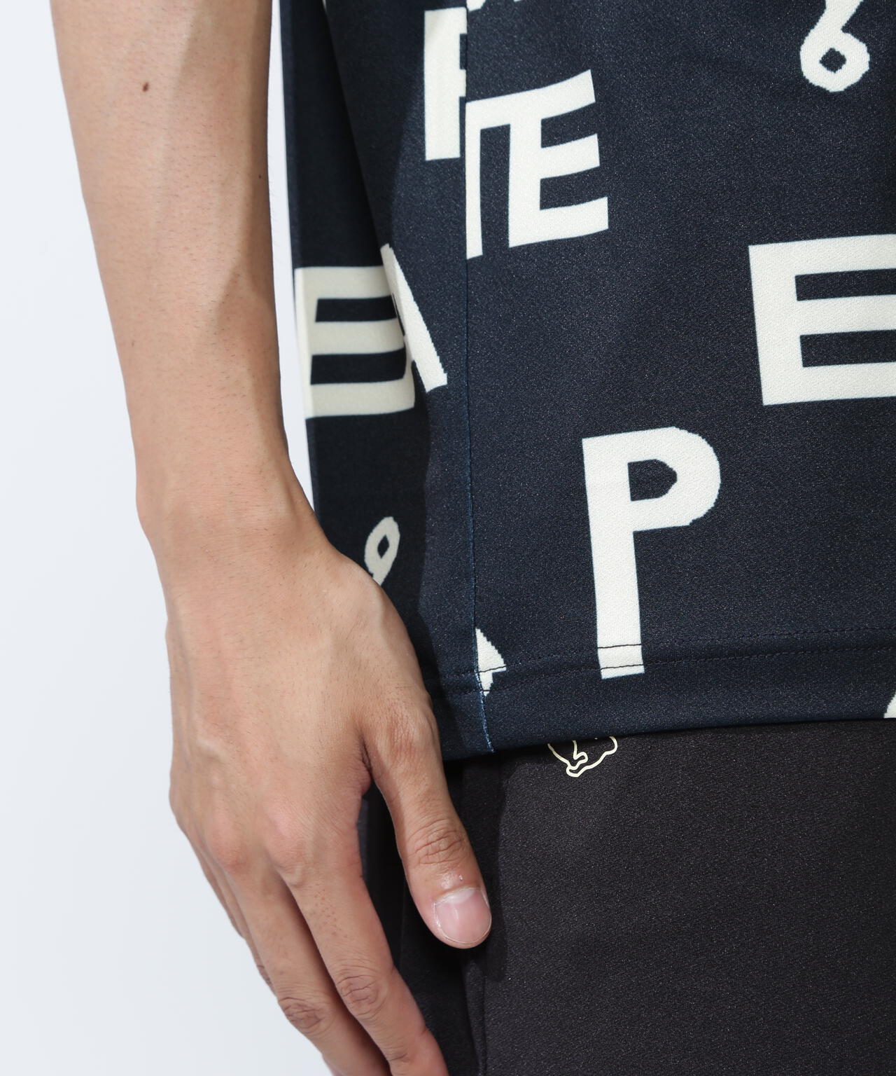 梨地半袖ポロシャツ ＜アンカーロゴ総柄＞