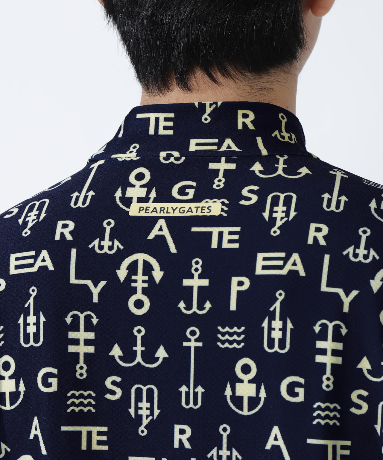 アンカーロゴ柄プリント半袖モックネックカットソー | PEARLY