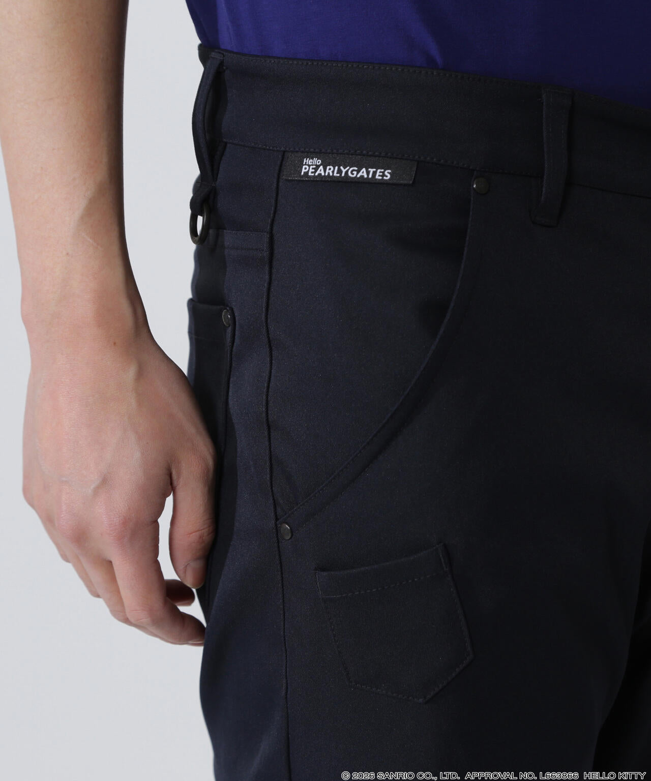 H:183/C:89/W:74/H:90 着用サイズ：5