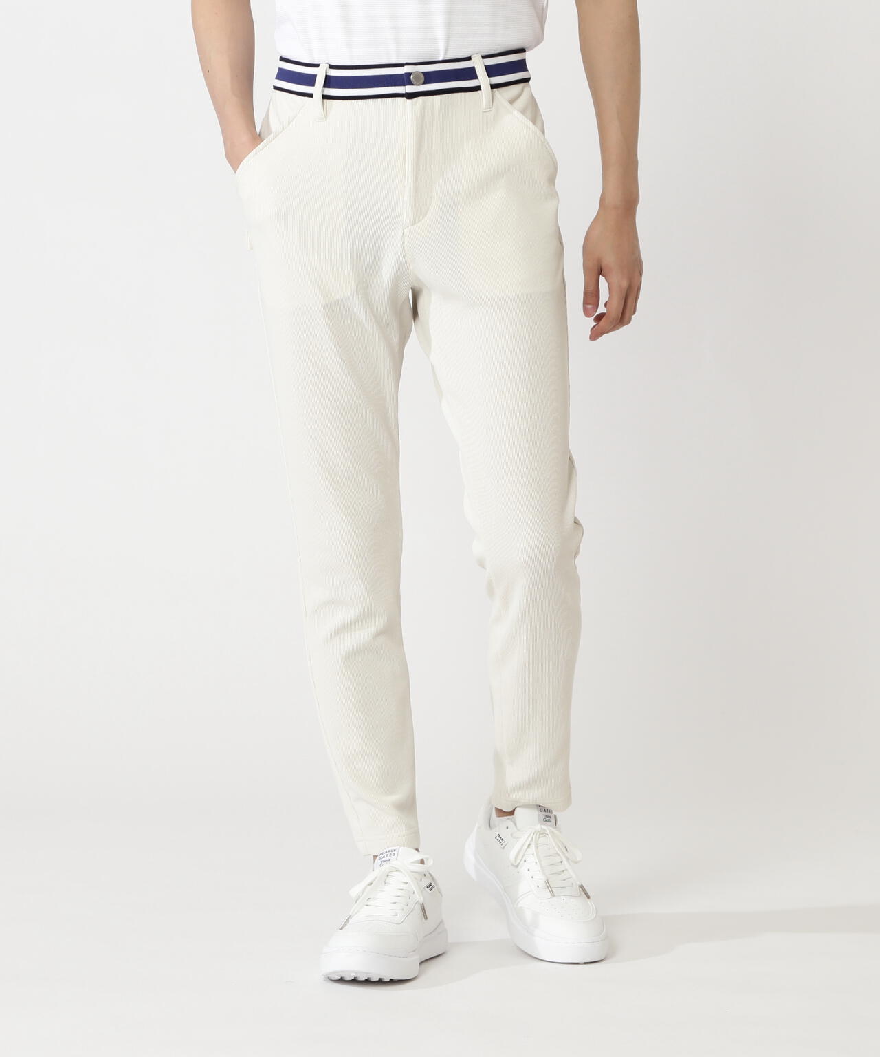 H:182cm/C:93/W:77/H:91 着用サイズ：5