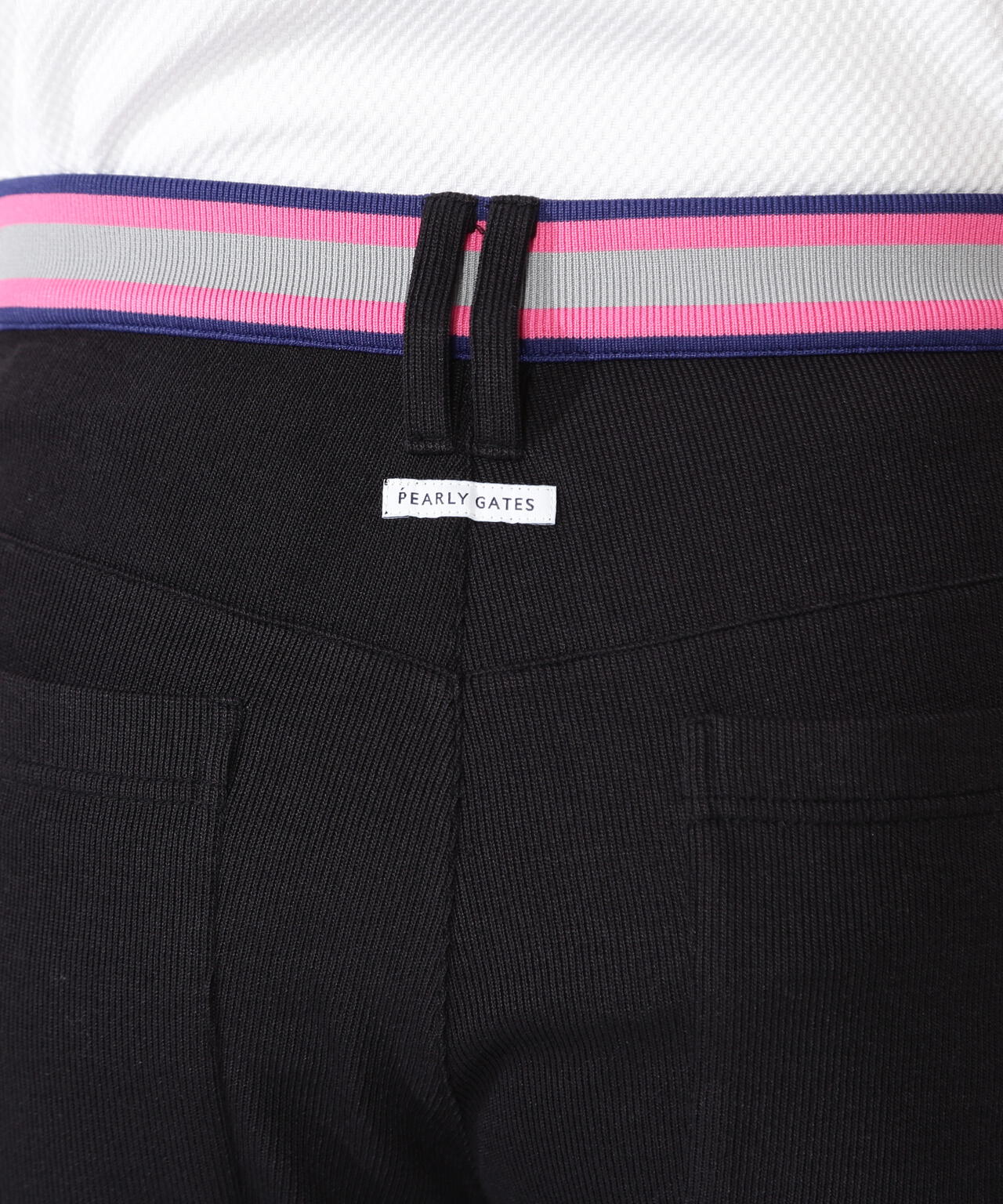 H:182cm/C:93/W:77/H:91 着用サイズ：5