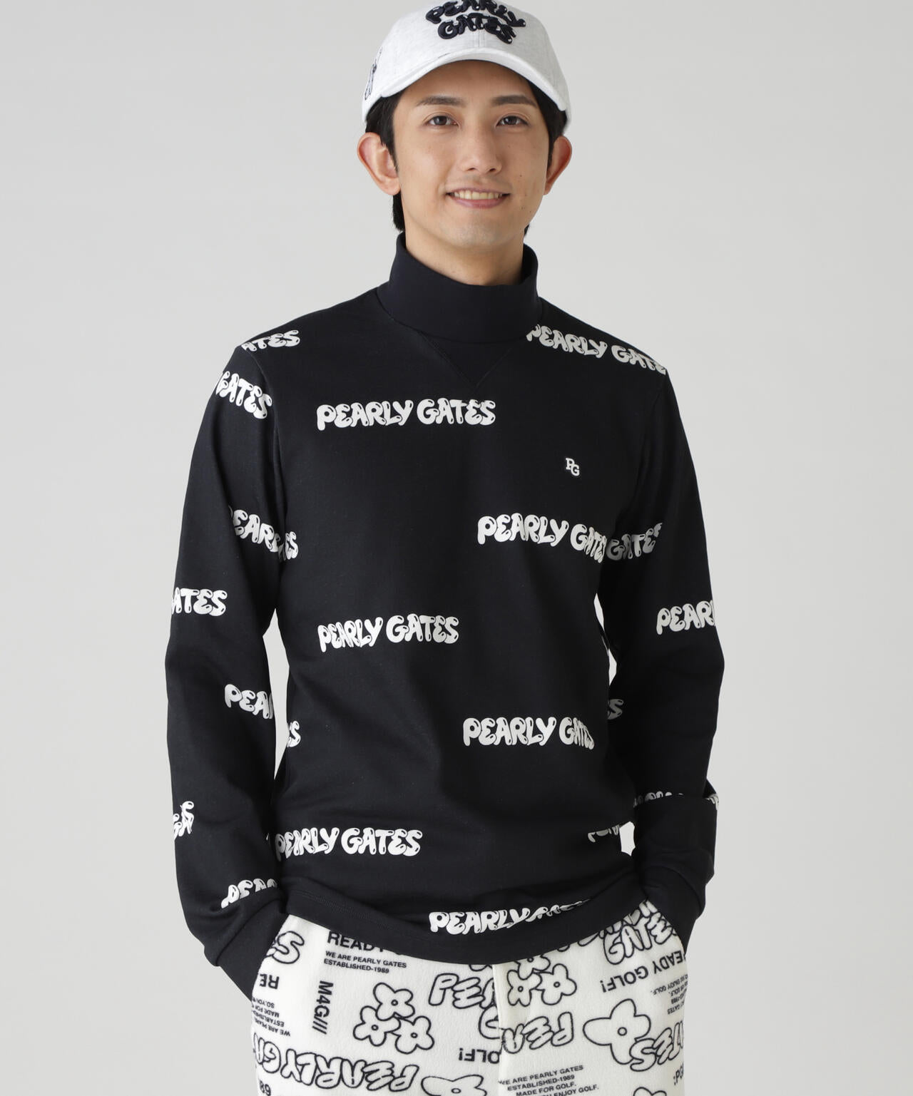 Cソロナ裏毛長袖ハイネックカットソー ＜ぷっくりロゴ柄＞ | PEARLY