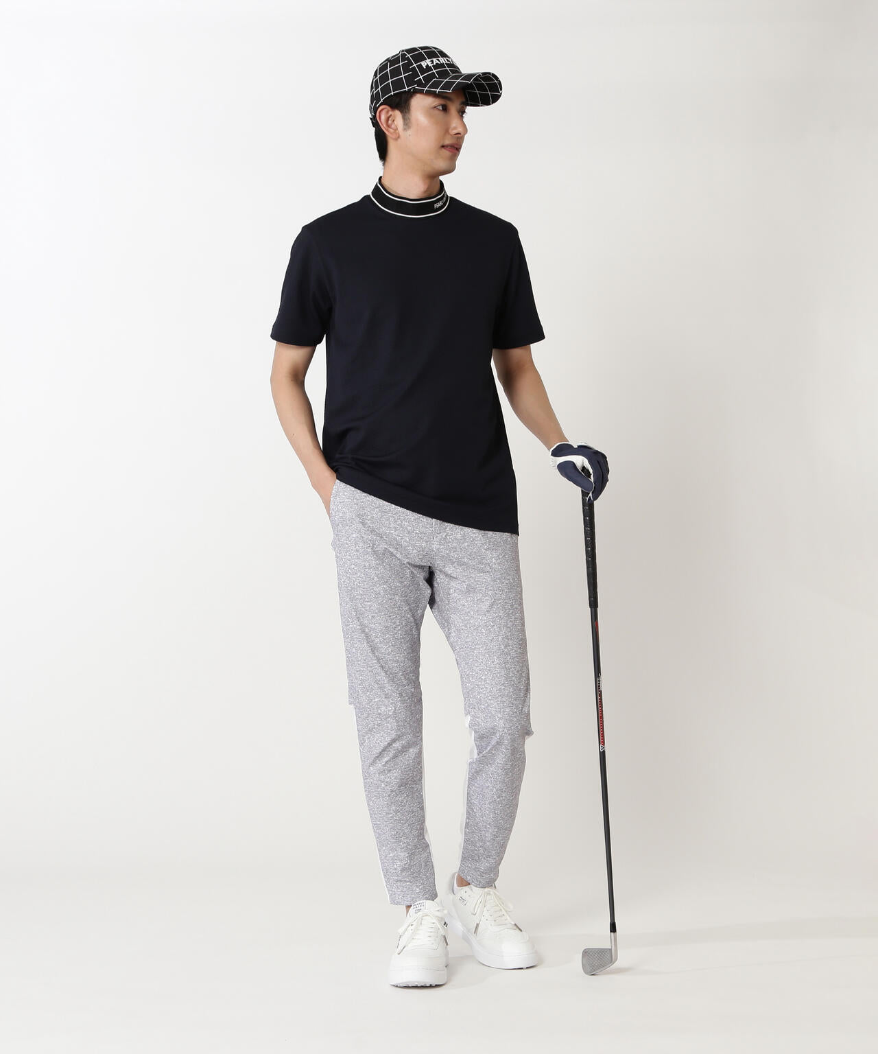 H:182cm/C:93/W:77/H:91 着用サイズ：5