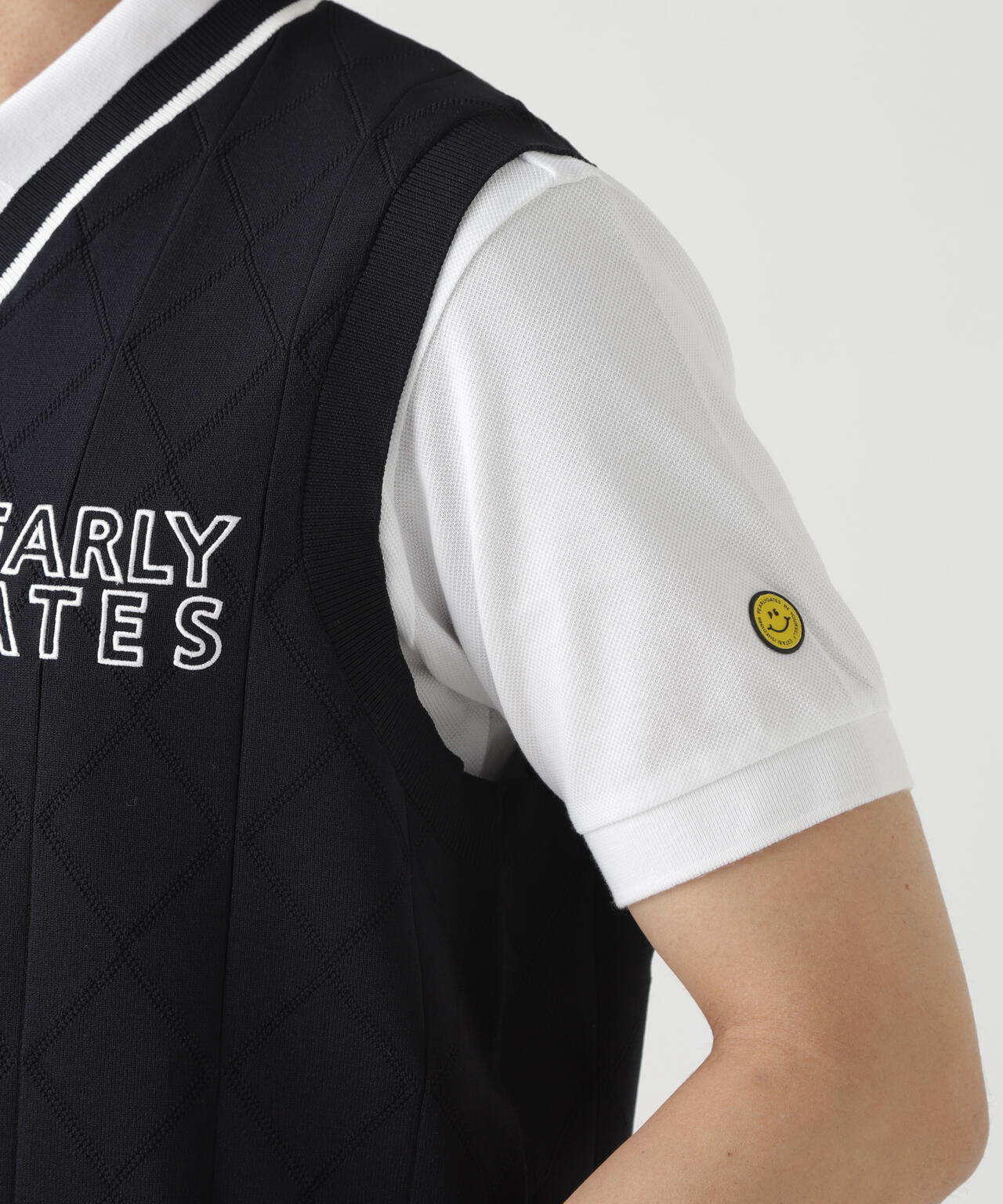 PG is PG ロゴジャガードVネックニットベストプルオーバー