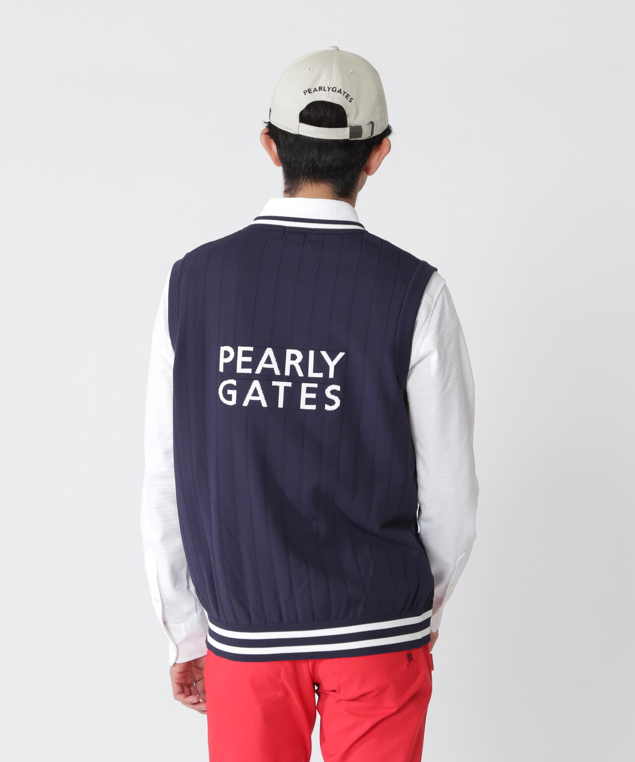 エンブレムVネックニットベストプルオーバー | PEARLY GATES（パーリー