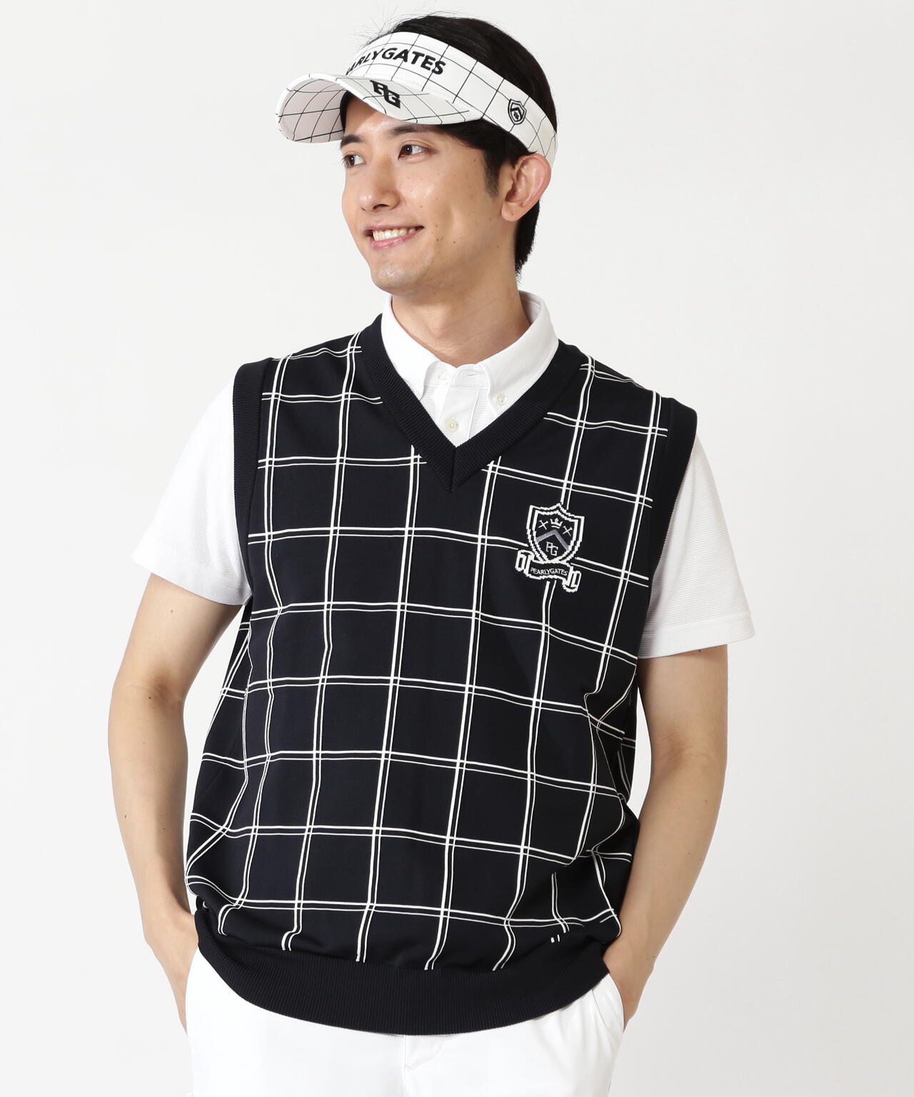 H:182cm/C:93/W:77/H:91 着用サイズ：5