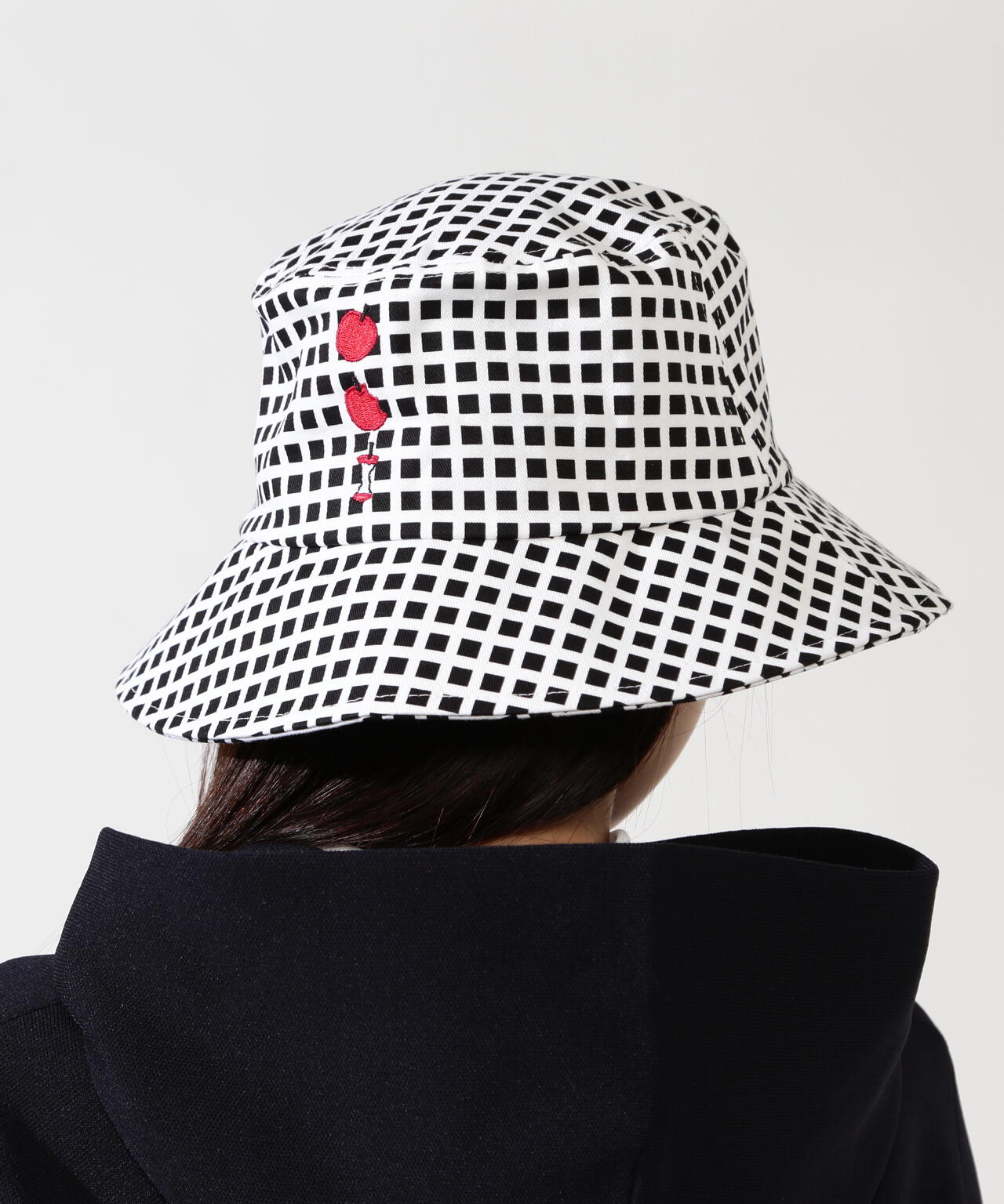 166cm B:80 W:60 H:83