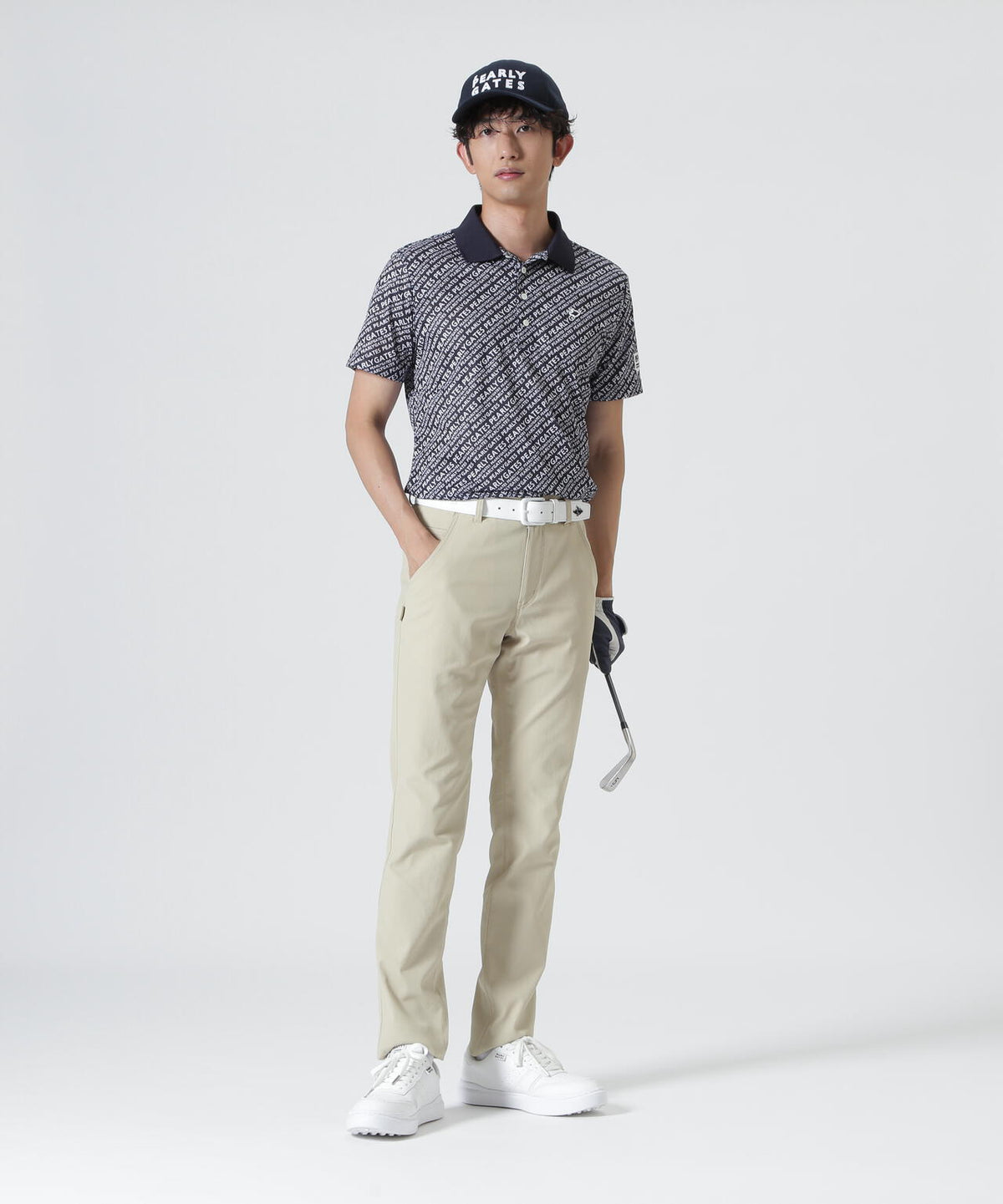 H:182cm/C:93/W:77/H:91 着用サイズ：5