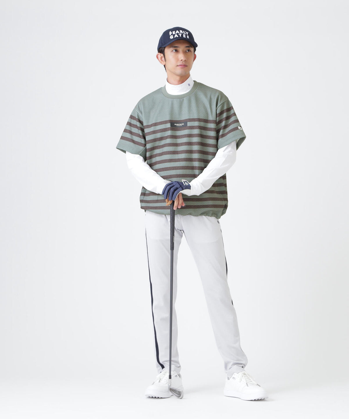 H:182cm/C:93/W:77/H:91 着用サイズ：5