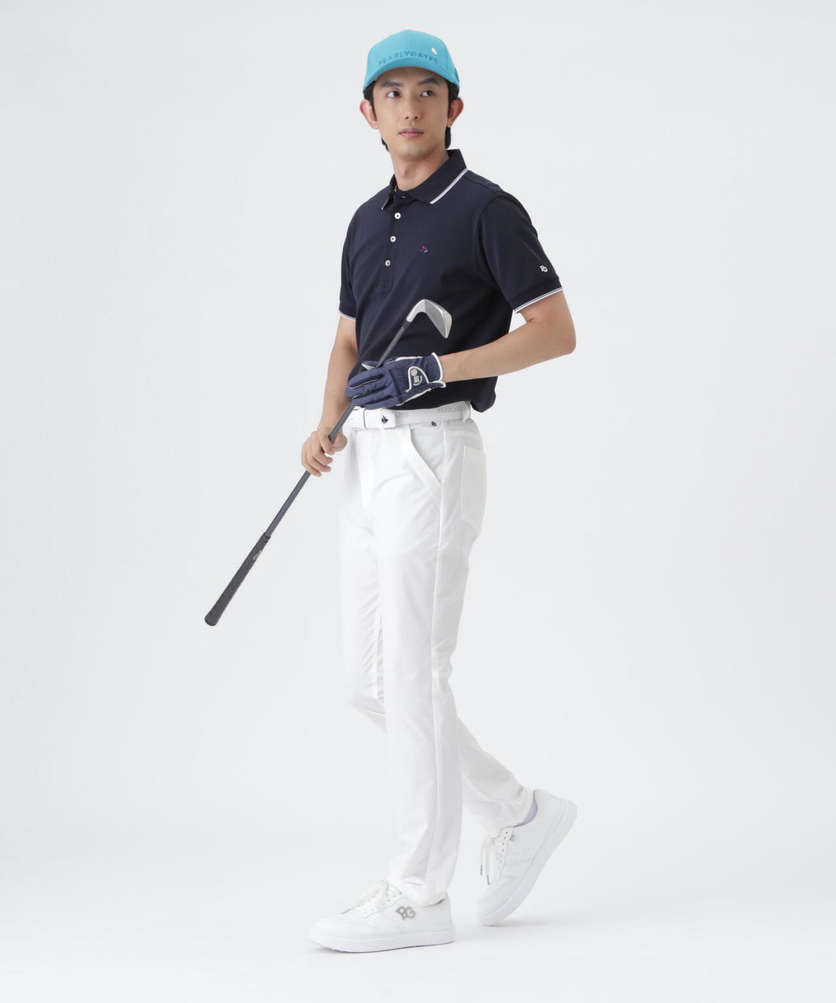 H:182cm/C:93/W:77/H:91 着用サイズ：5