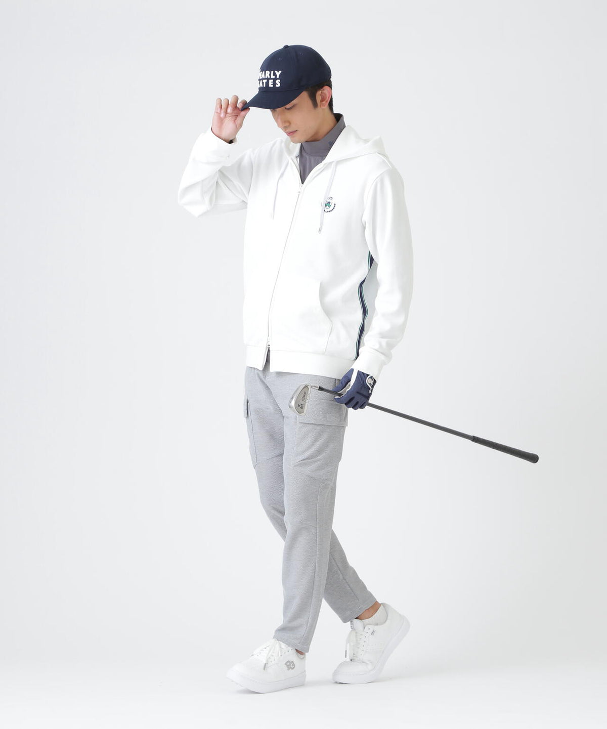 H:182cm/C:93/W:77/H:91 着用サイズ：5