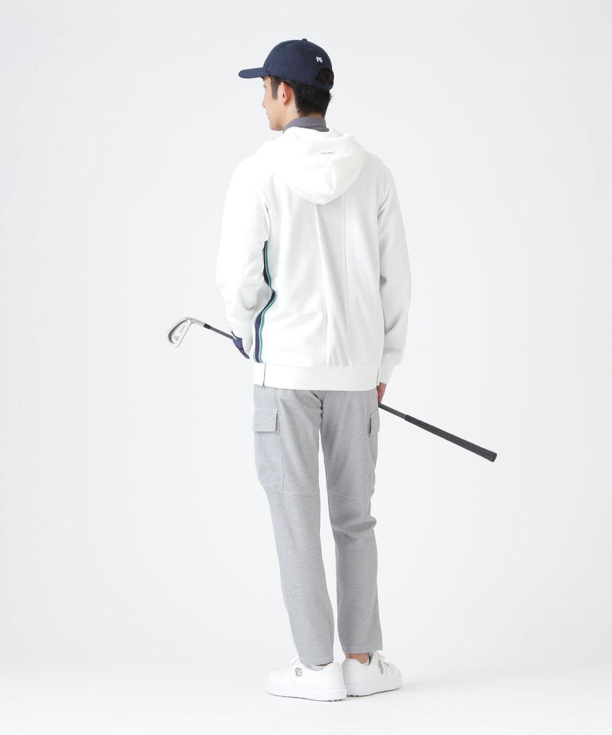H:182cm/C:93/W:77/H:91 着用サイズ：5