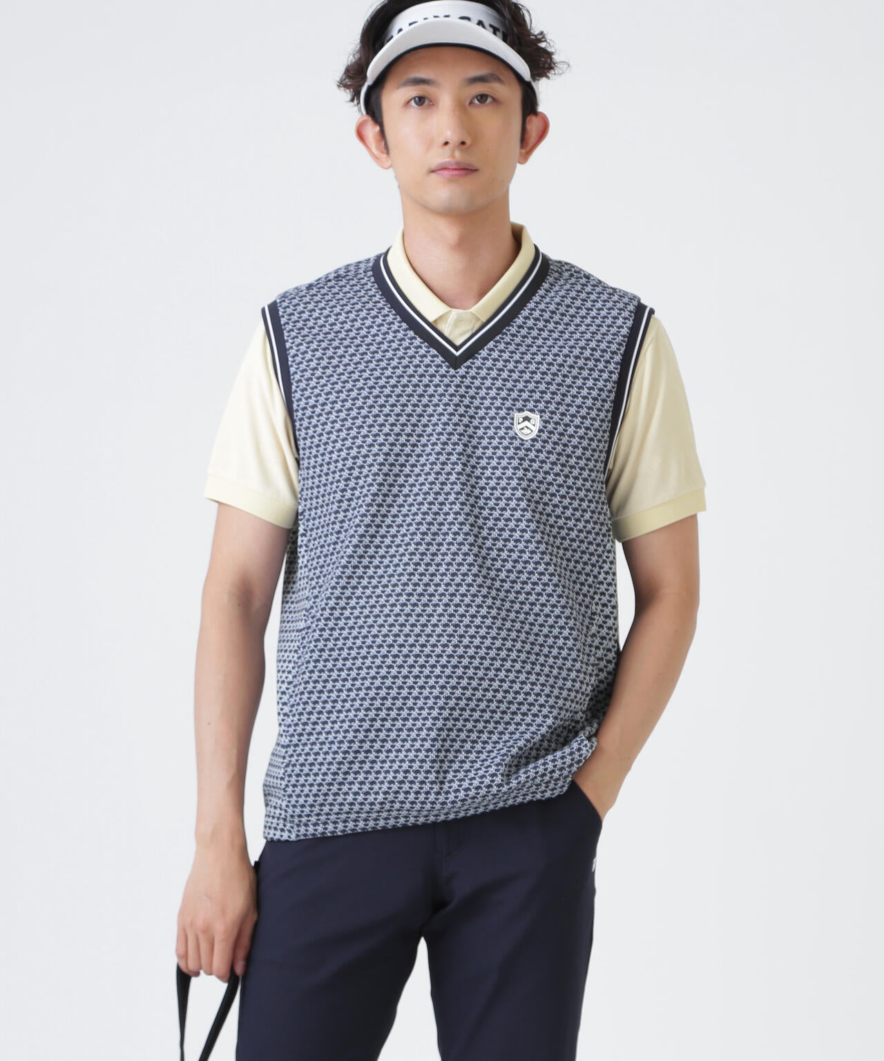 メッシュアンドメッシュVネックベスト ＜もちうさぎ柄＞ (MENS