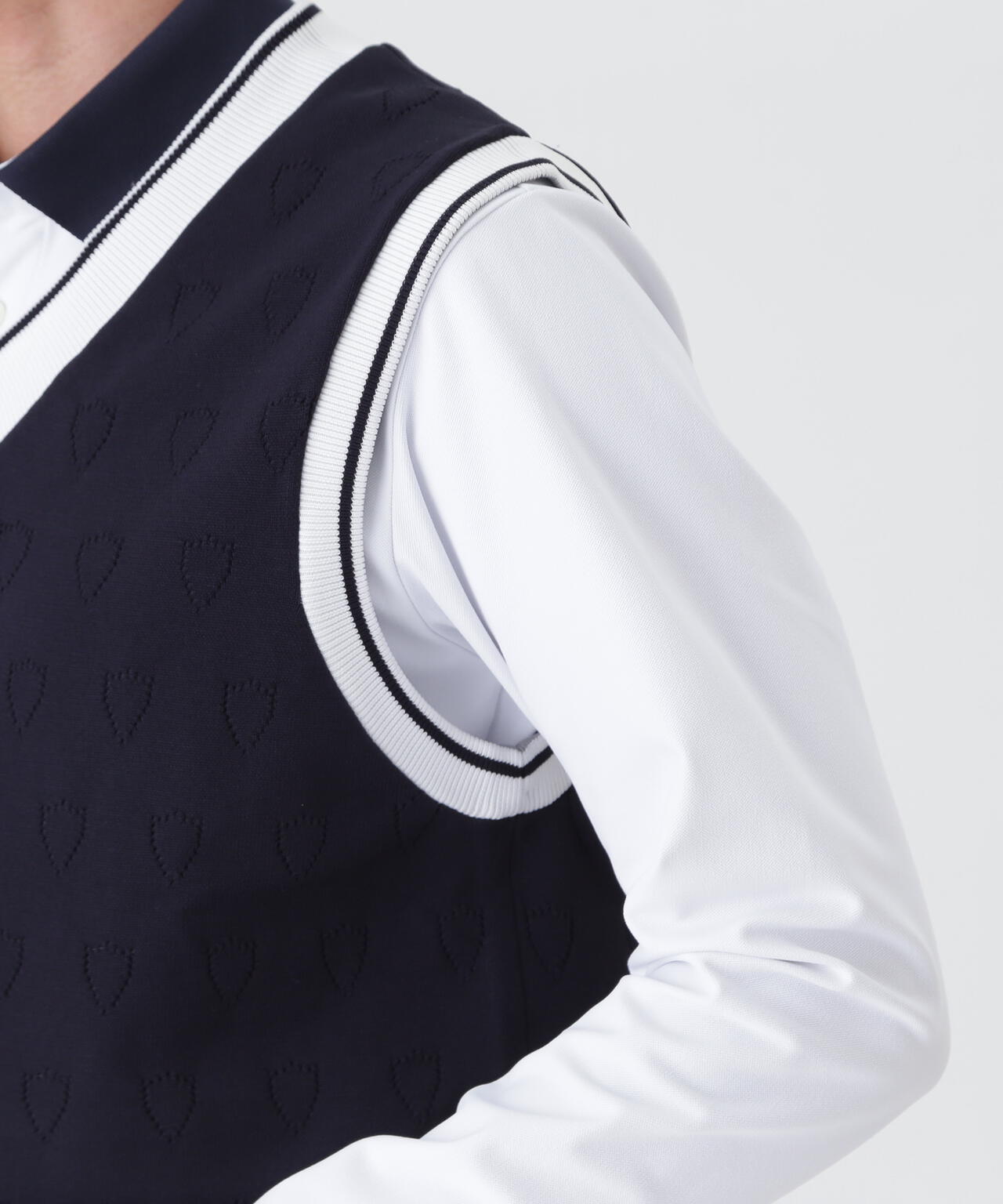 リバーシブルVネックニットベスト ＜チェーン刺繍＞ (MENS) | PEARLY