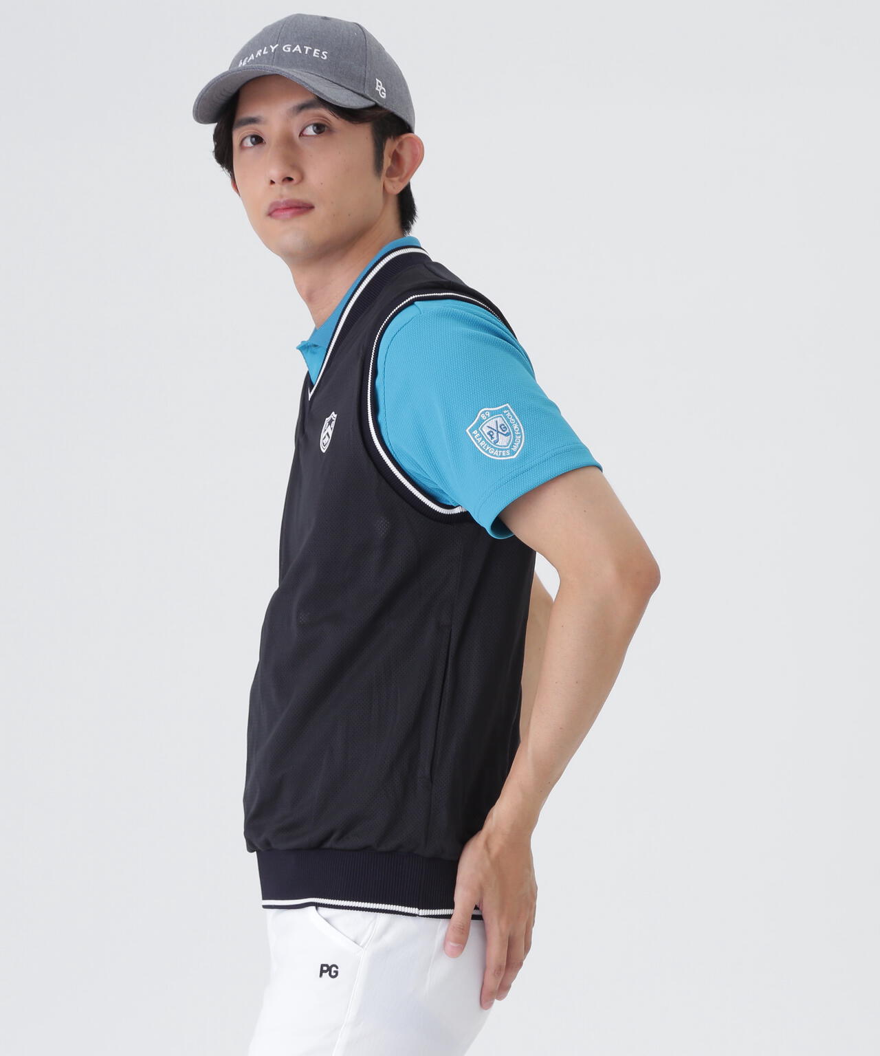 リバーシブルVネックニットベスト ＜エンブレム総柄＞ (MENS) | PEARLY