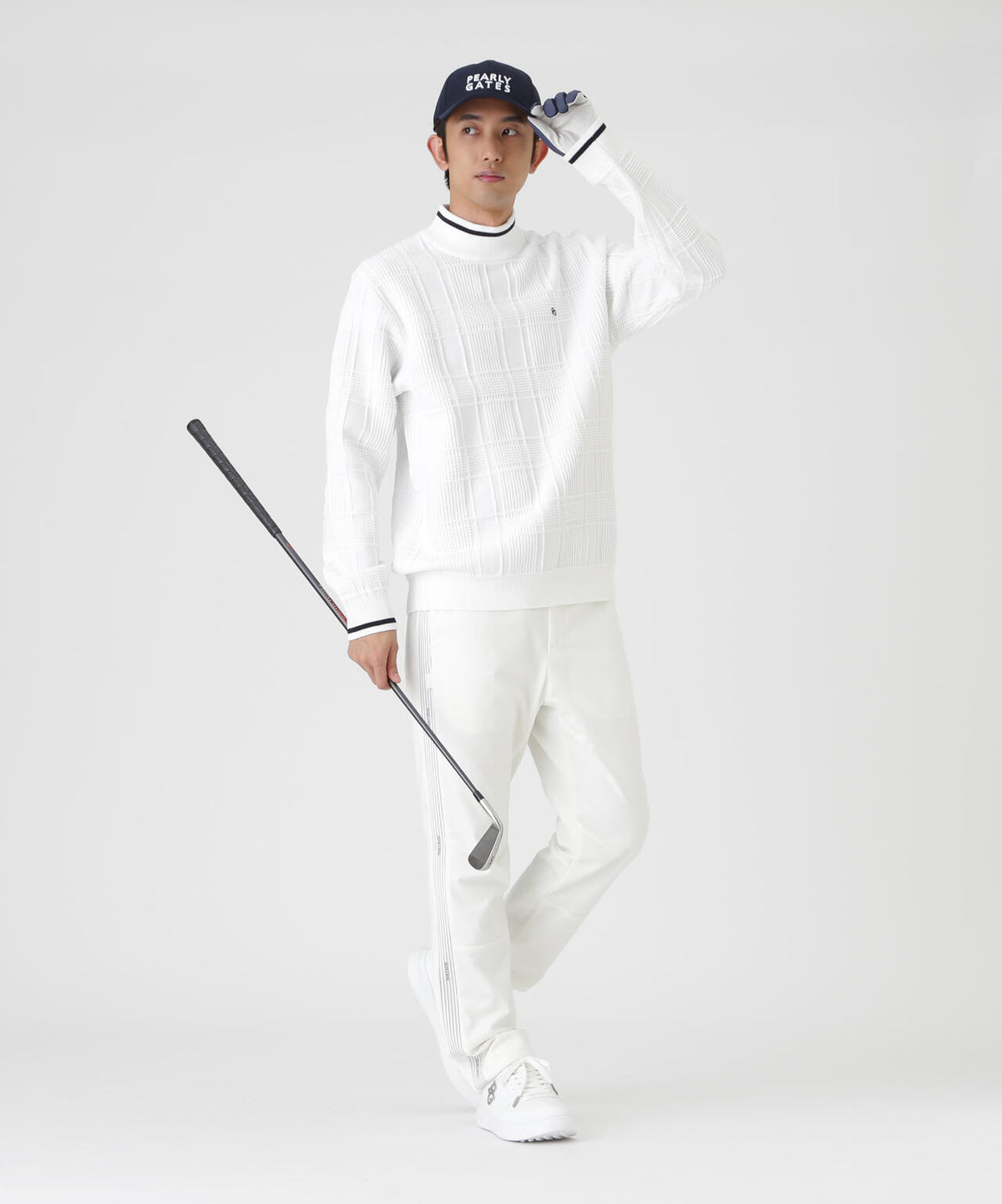 H:182cm/C:93/W:77/H:91 着用サイズ：5