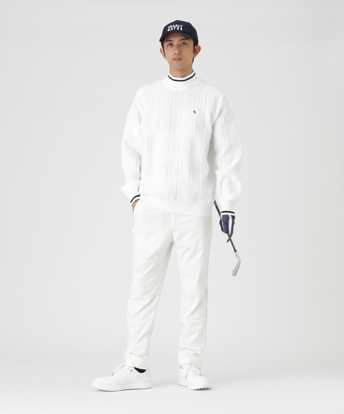 H:182cm/C:93/W:77/H:91 着用サイズ：5