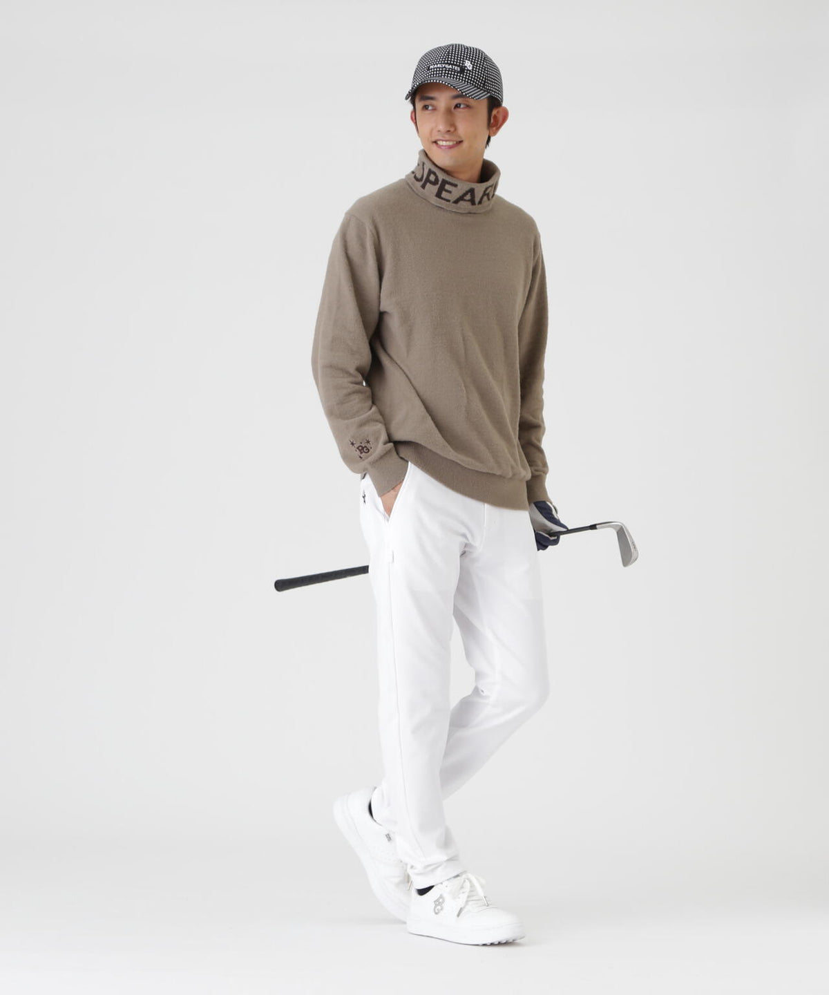 H:182cm/C:93/W:77/H:91 着用サイズ：5