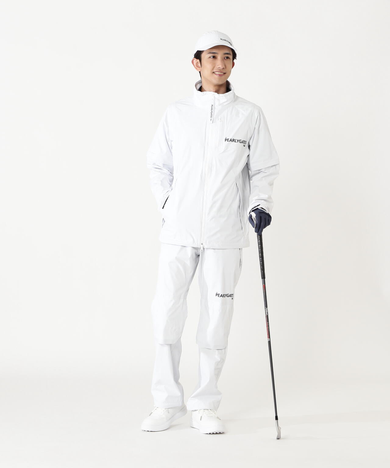 H:182cm/C:93/W:77/H:91 着用サイズ：5
