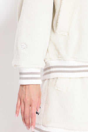 76dca447-66e6-5f04-acb0-2b5e89502cf1_Image