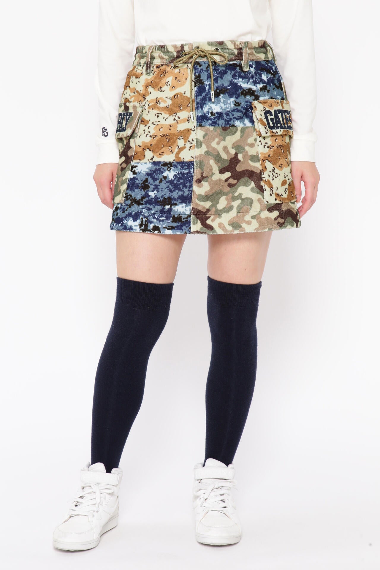 マルチカモプリント柄 ダブルラッセル カーゴスカート＜マルチカモ