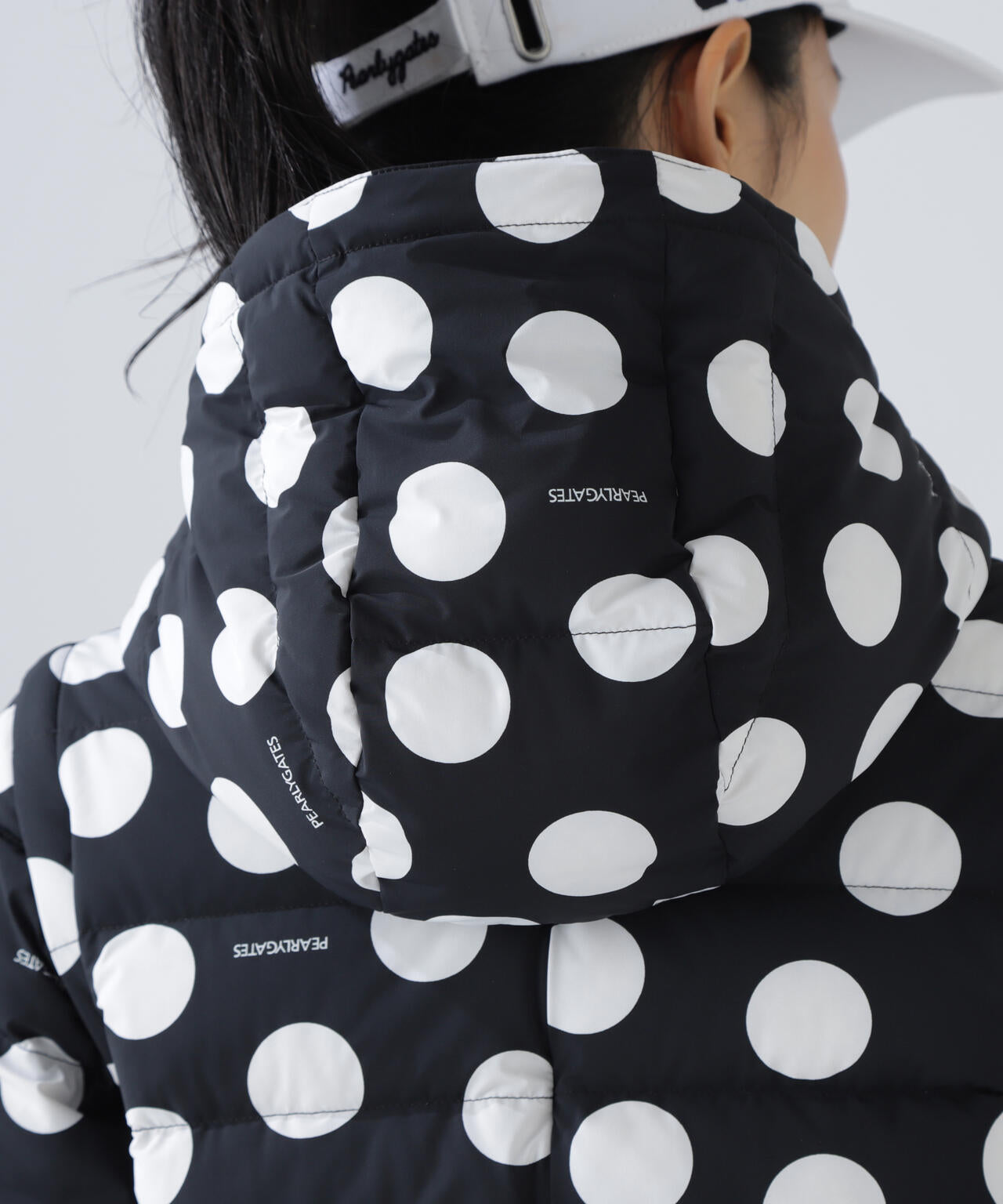 NYストレッチタフタフーディダウンジャケット ＜ランダムドット