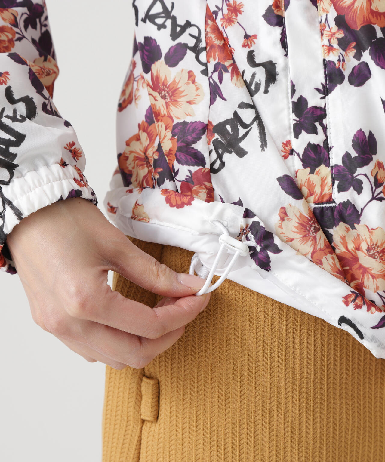 Peミニリップ中綿ジップアップブルゾン ＜繊細花柄＞