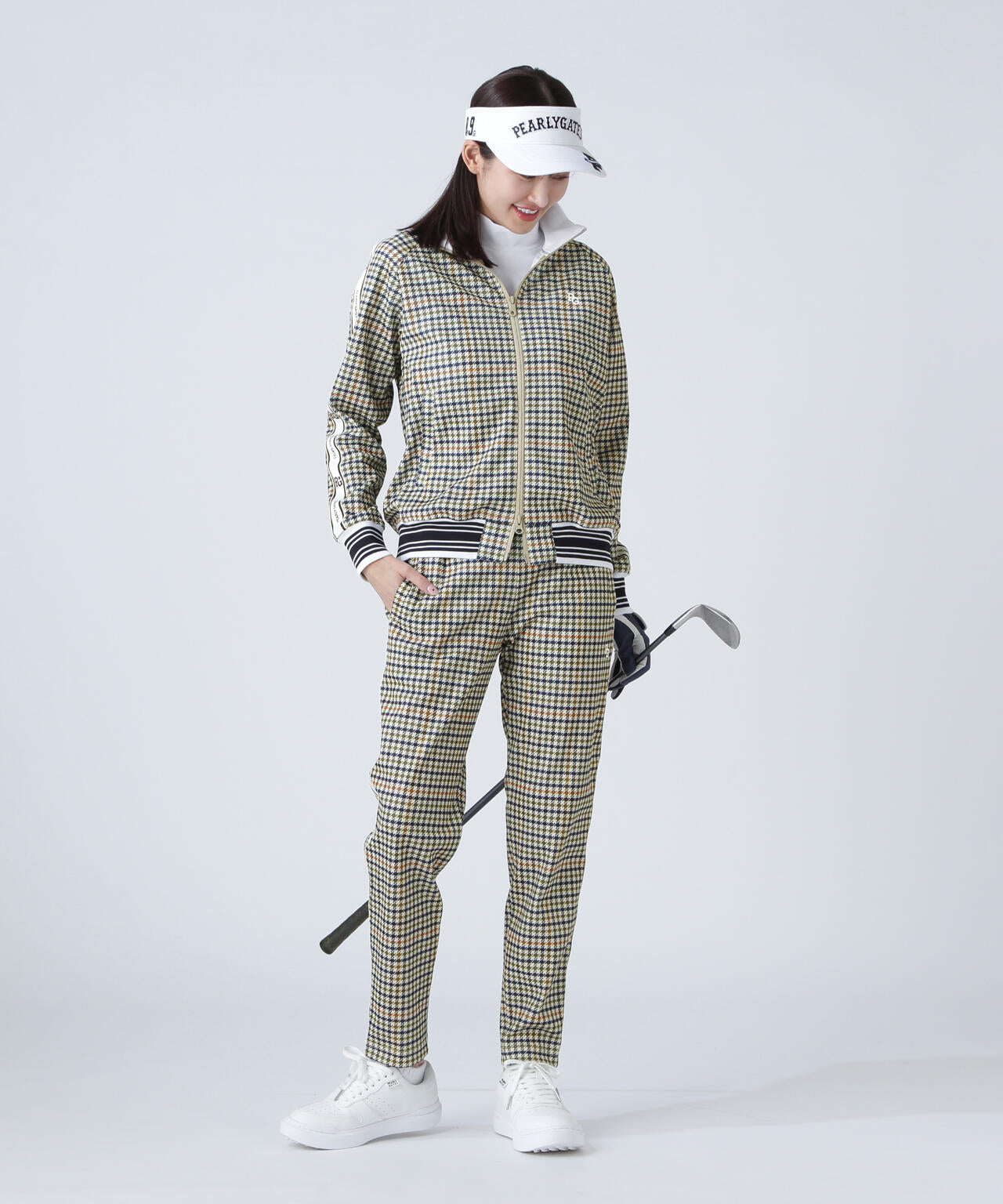 PEARLY GATES 上下セットアップ パッチワークパフブリスター サイズ4 PEARLY GATES 上下セットアップ パッチワークパフブリスター